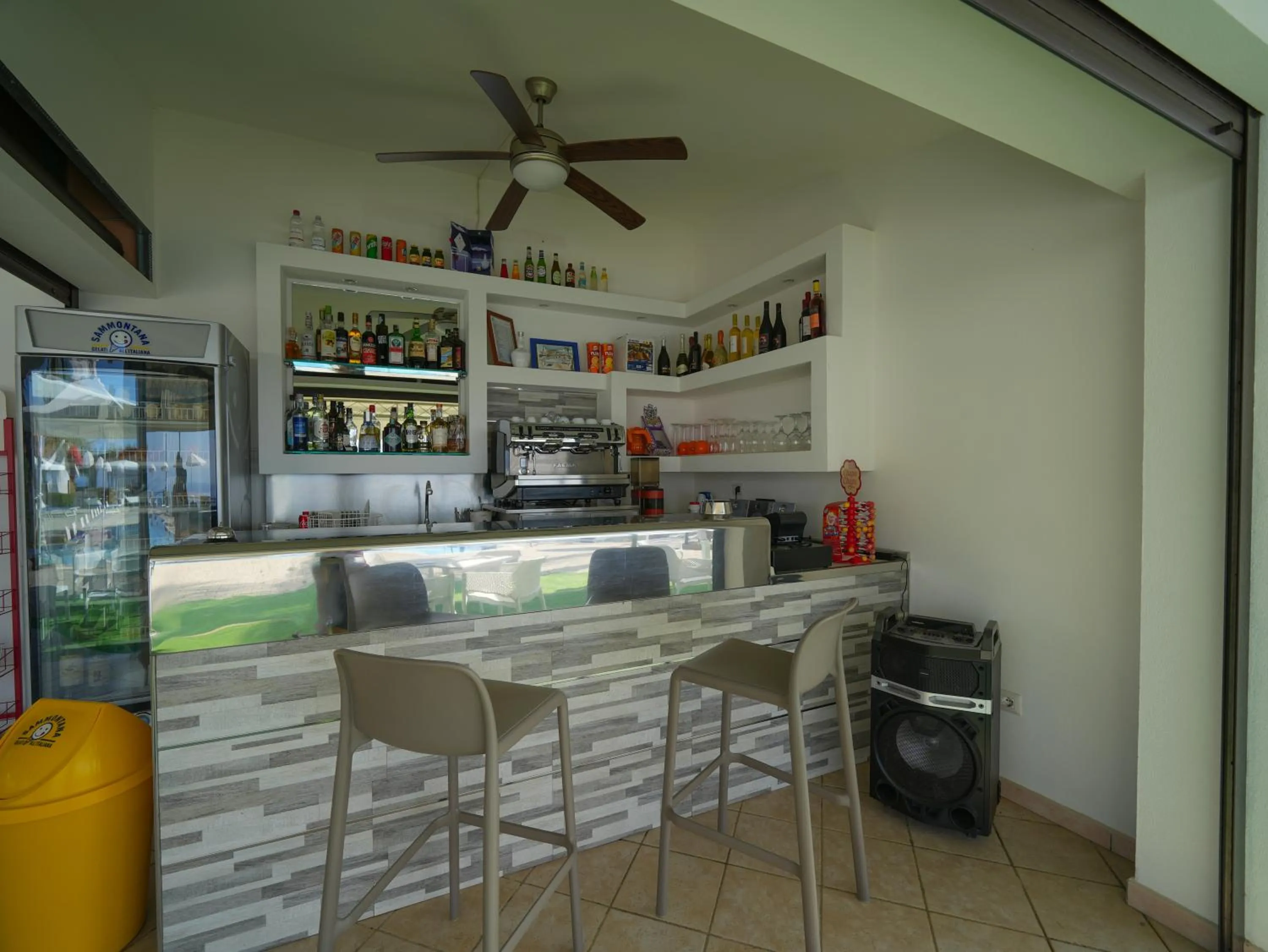 Lounge or bar in Rosy Hotel Residence