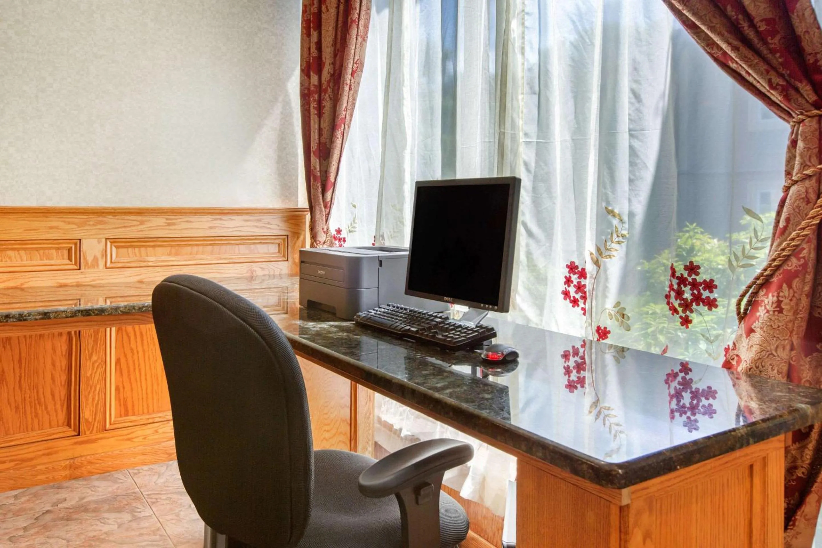 On site in Quality Inn Ledgewood - Dover