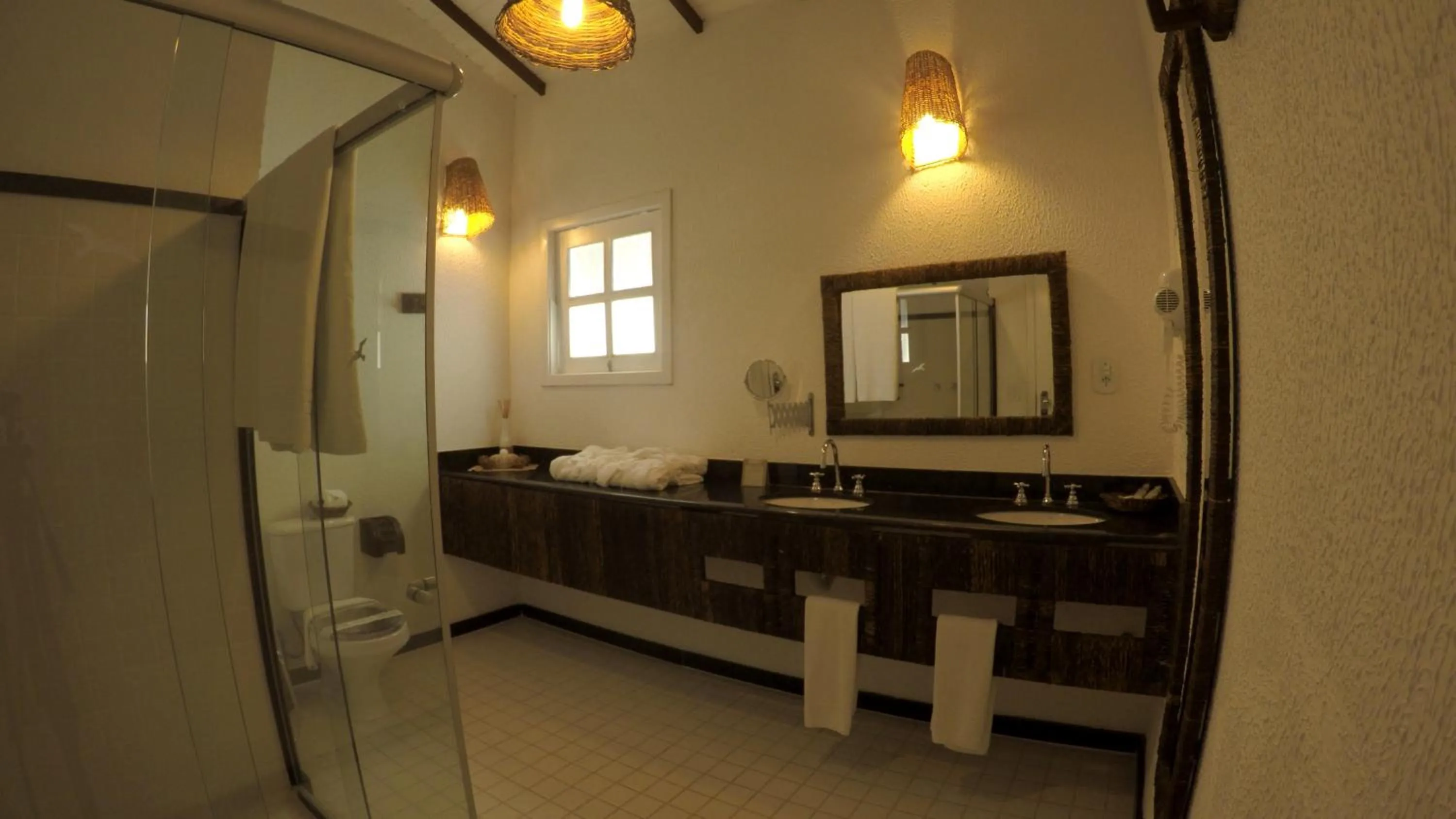 Bathroom in Beijamar Praia Hotel