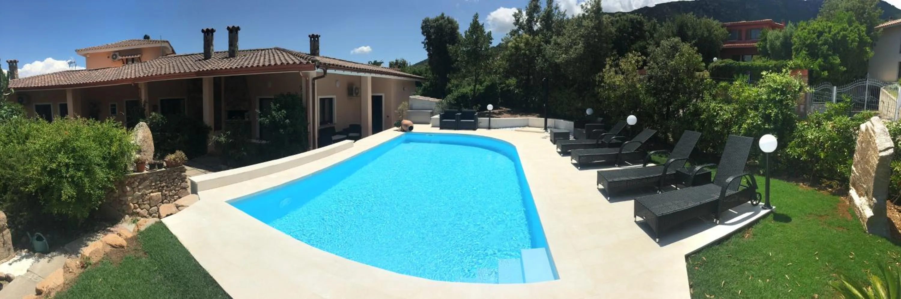 Property building in Casa Mariluka