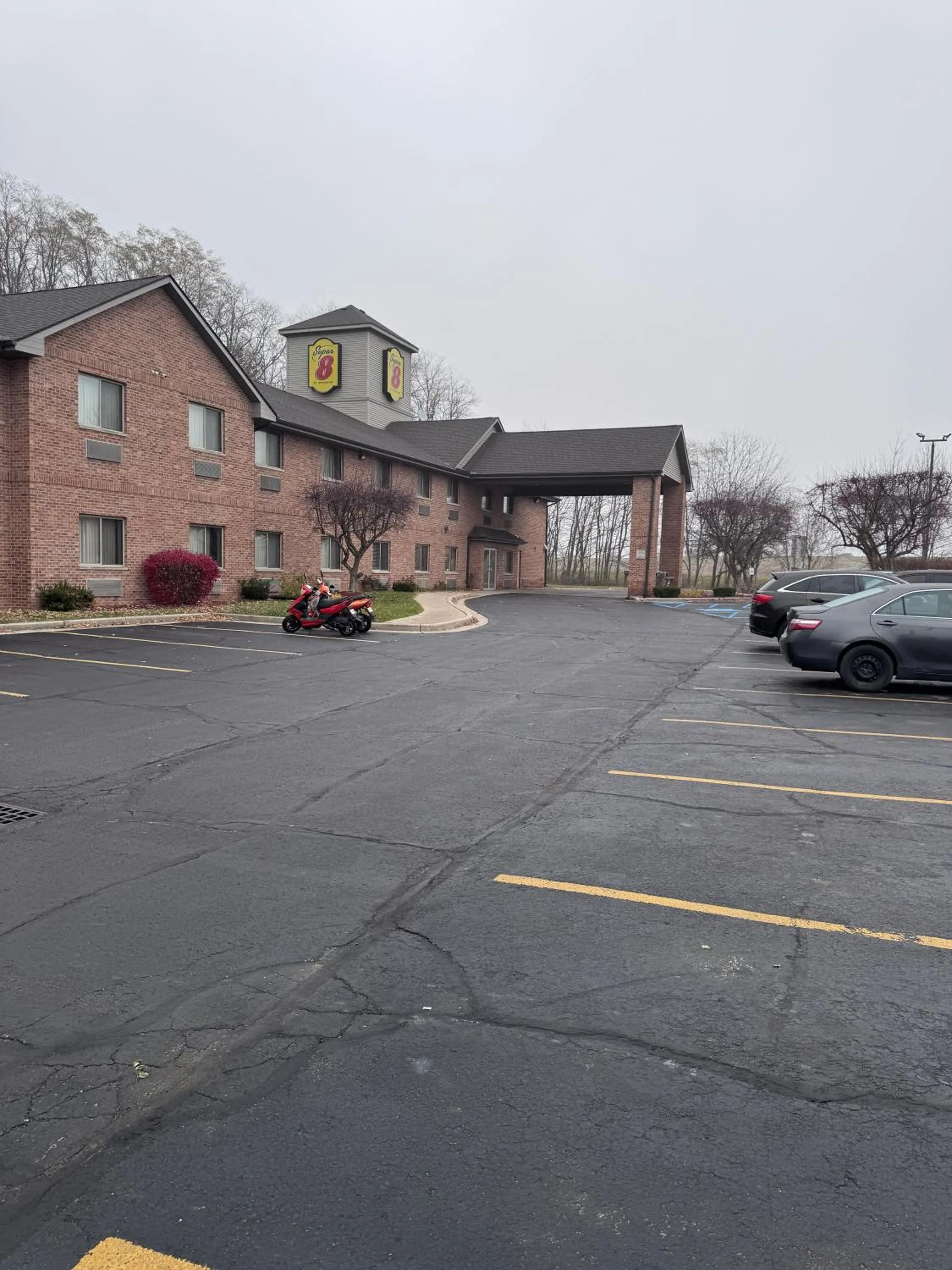 Property building in Super 8 by Wyndham Valparaiso