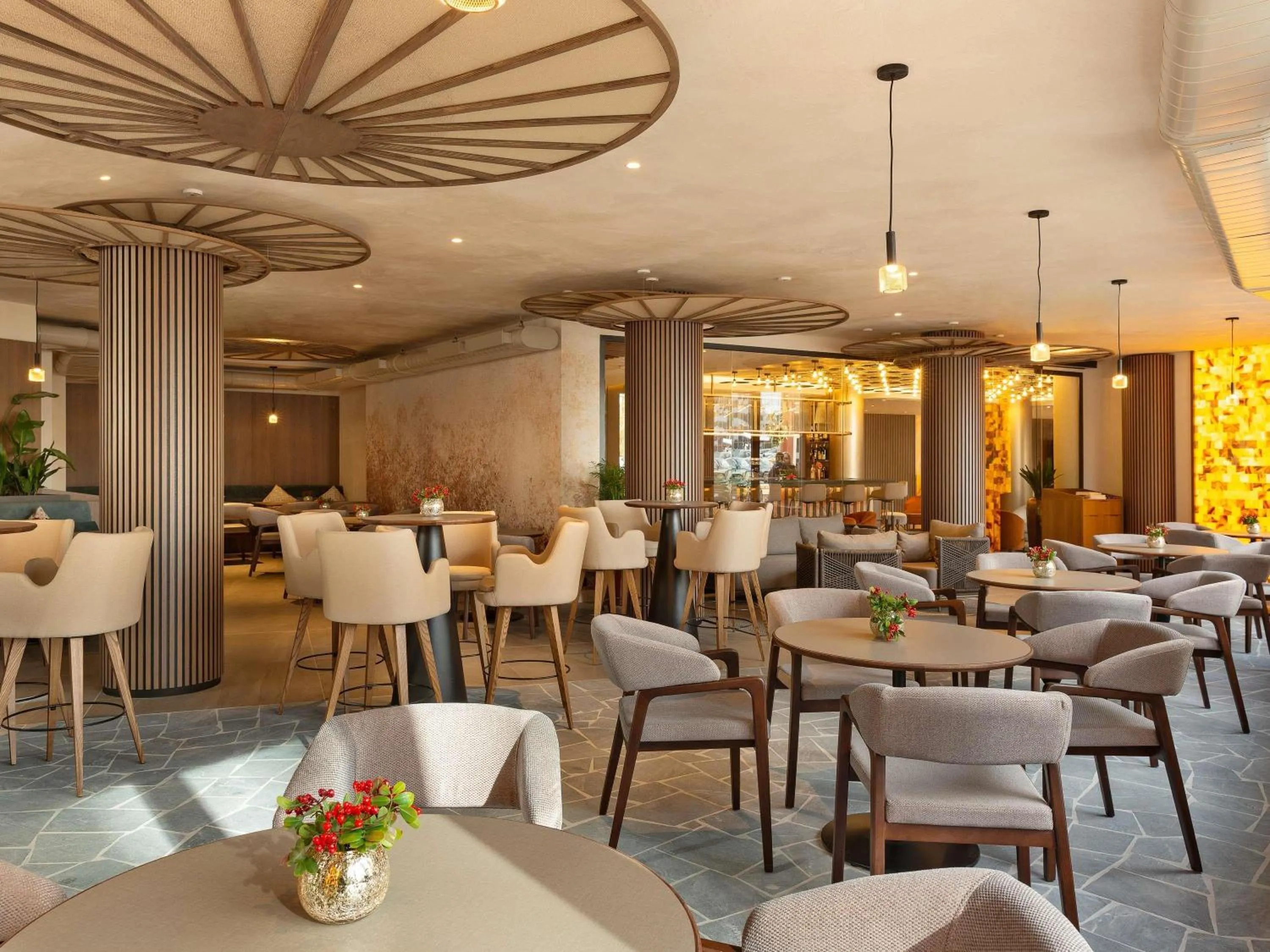 Restaurant/places to eat in Mercure Sofia City