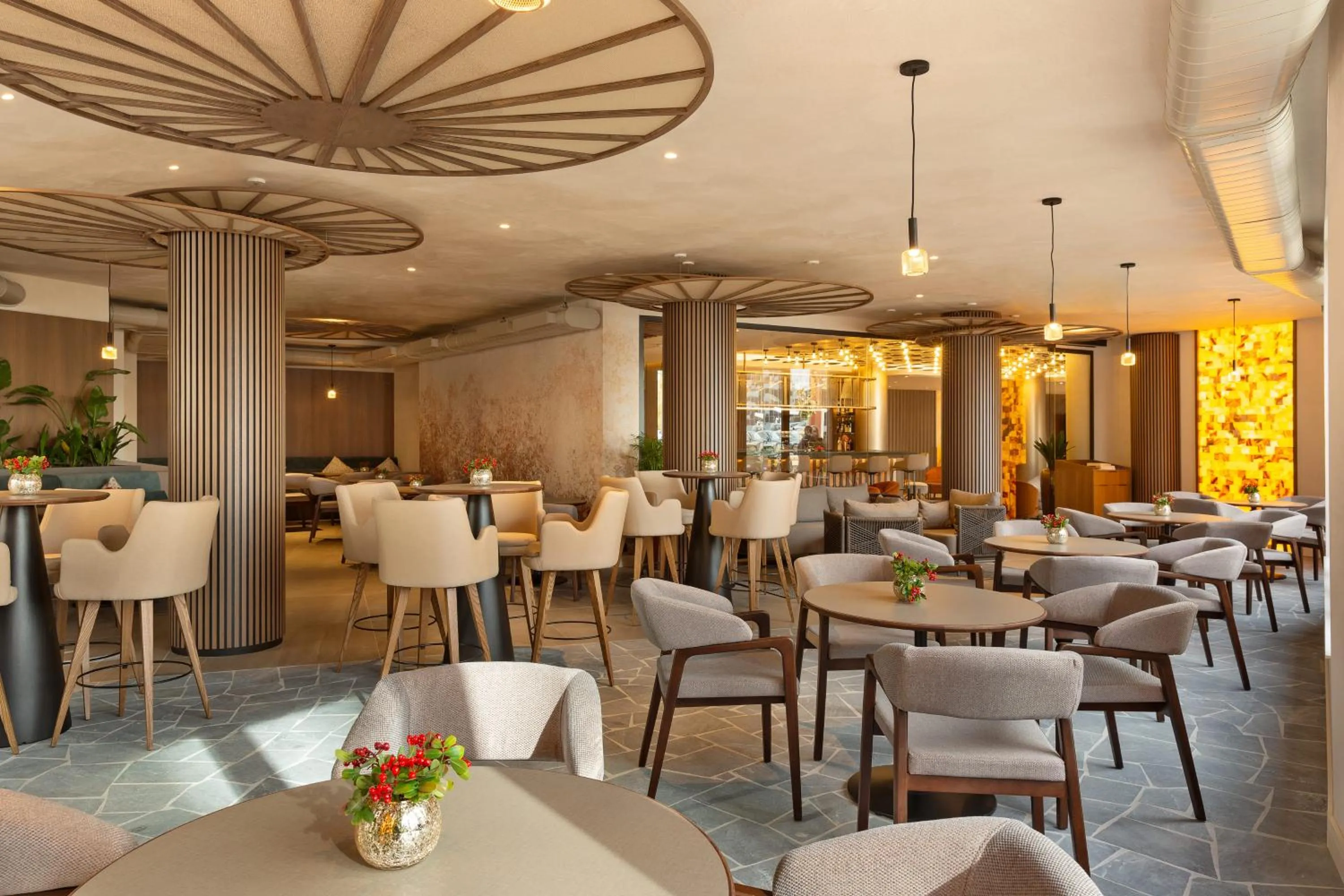 Restaurant/places to eat in Mercure Sofia City