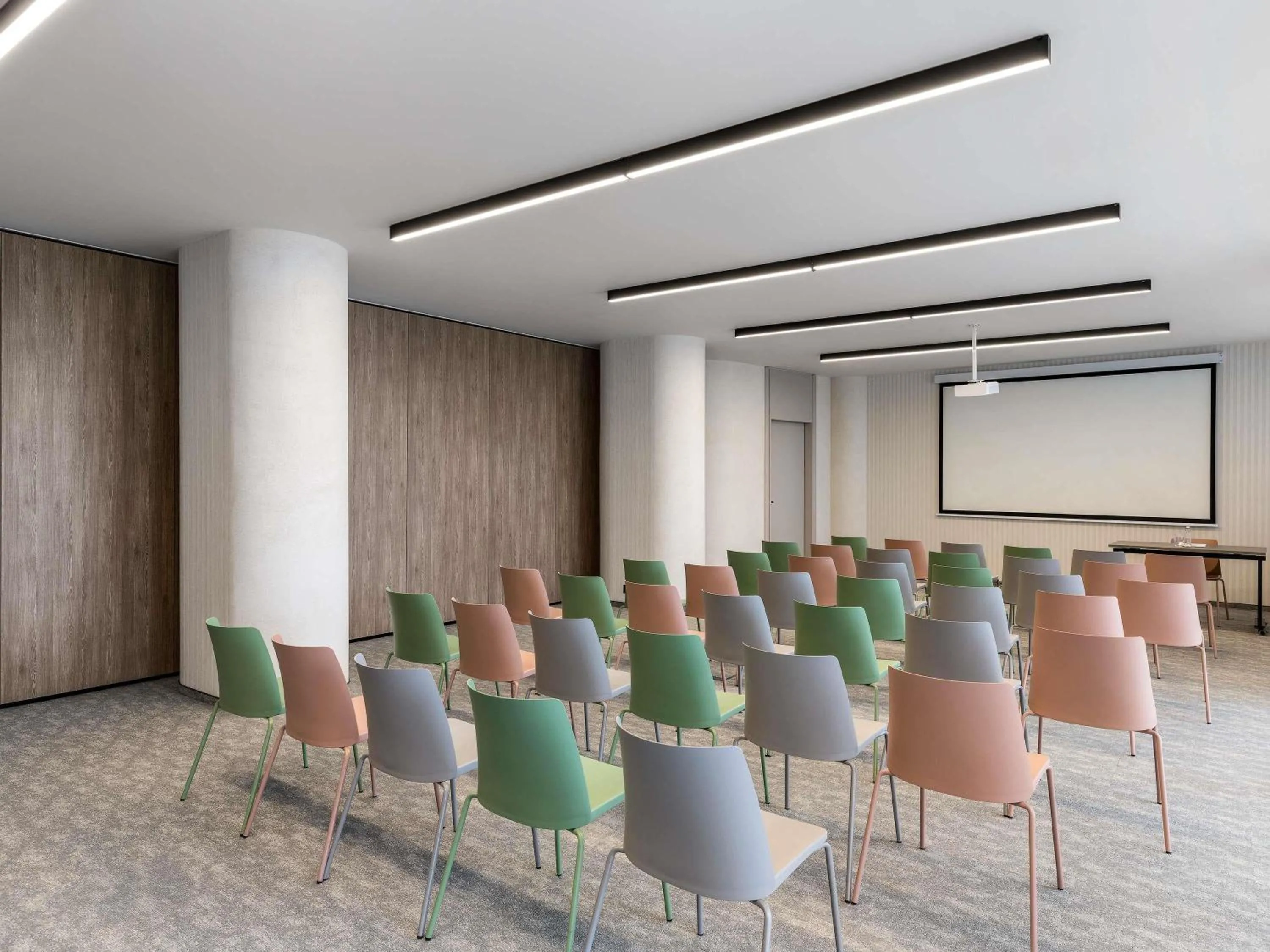 Meeting/conference room in Mercure Sofia City