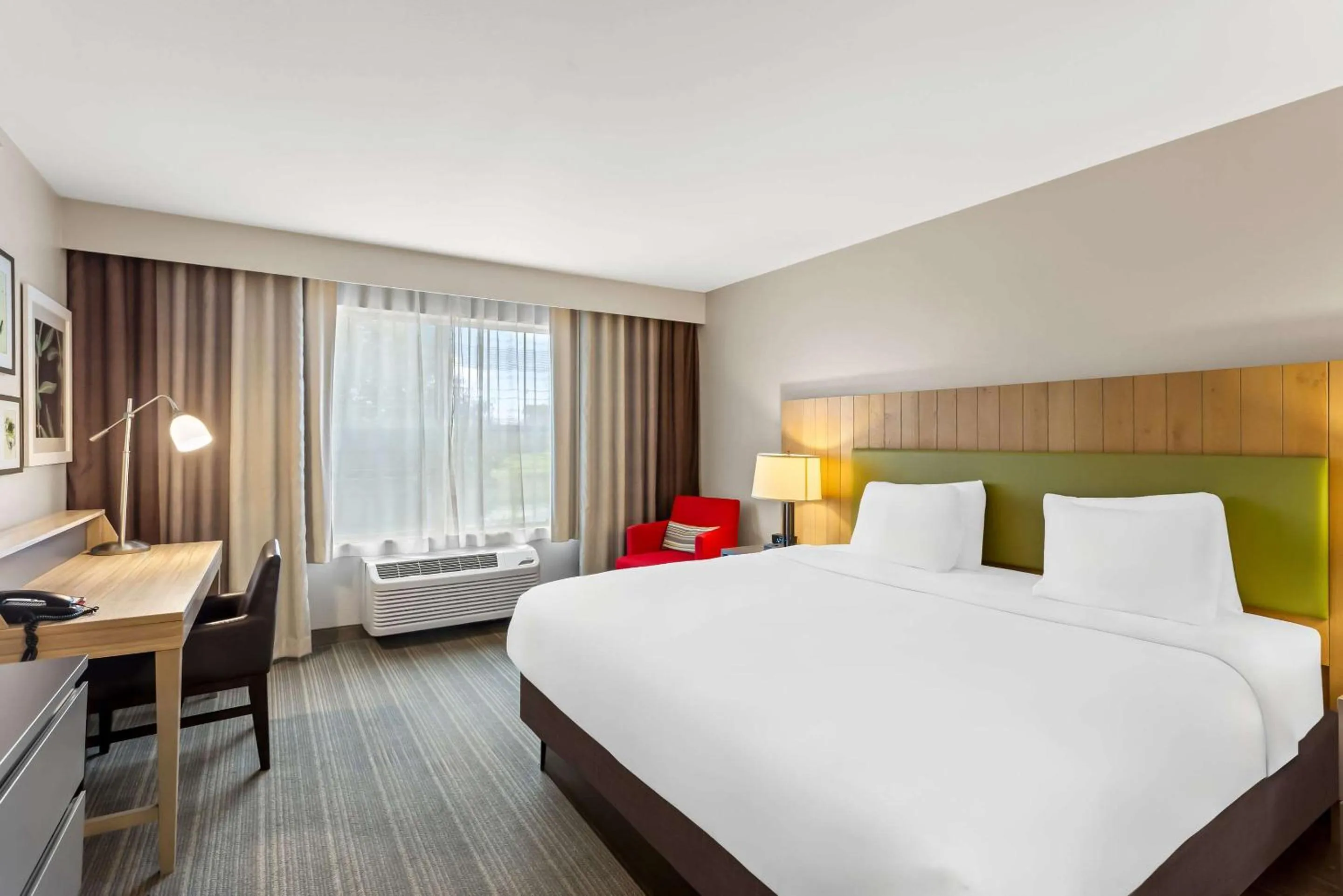 Bedroom, Bed in Country Inn & Suites by Radisson, Portage, IN