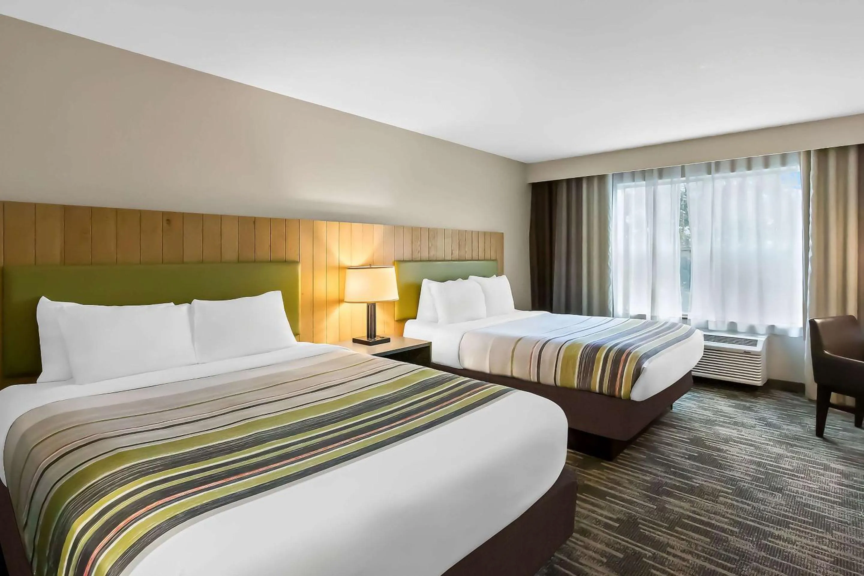 Bedroom, Bed in Country Inn & Suites by Radisson, Portage, IN