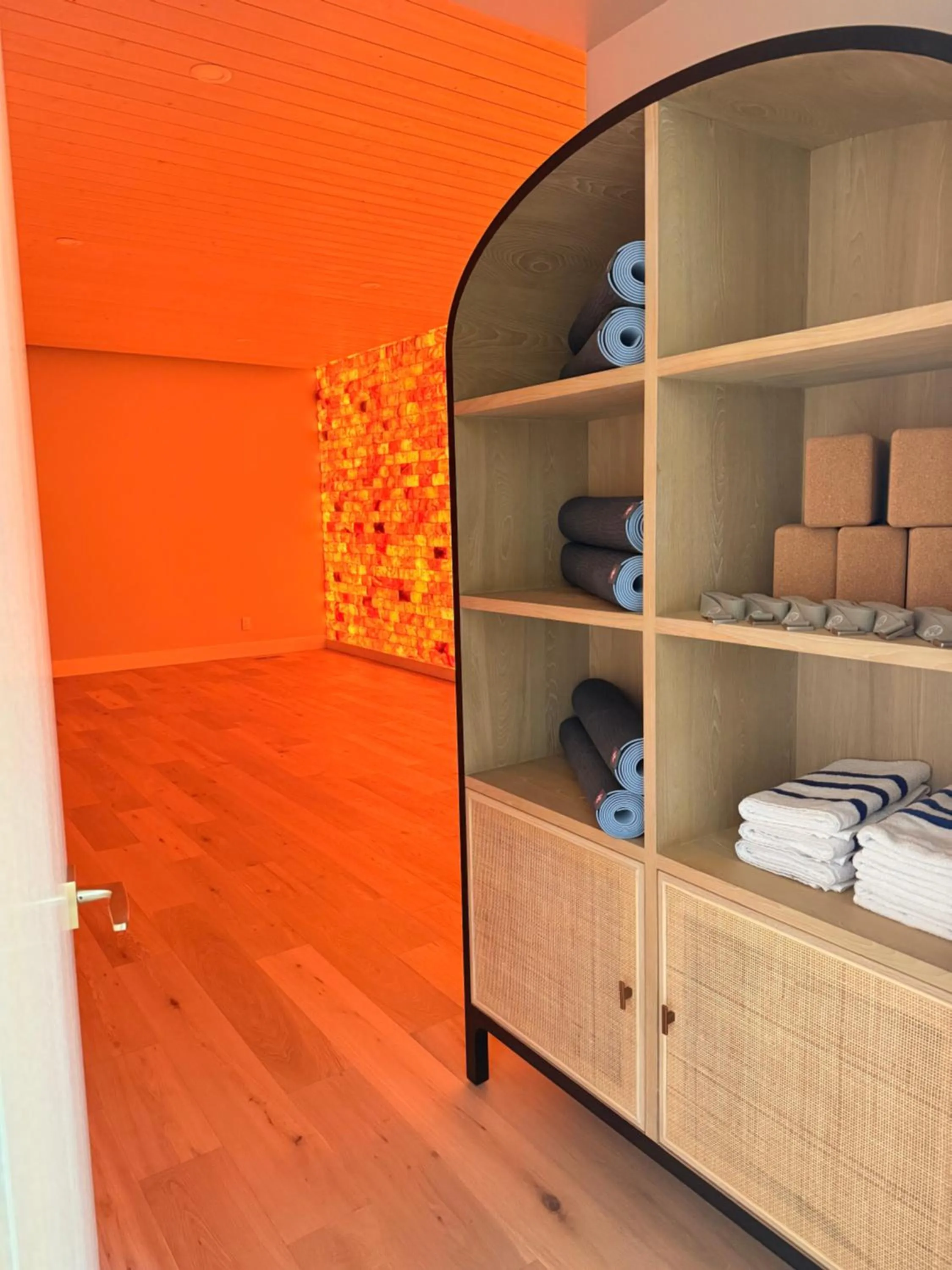 Fitness centre/facilities in Balcomo, a Ramada by Wyndham