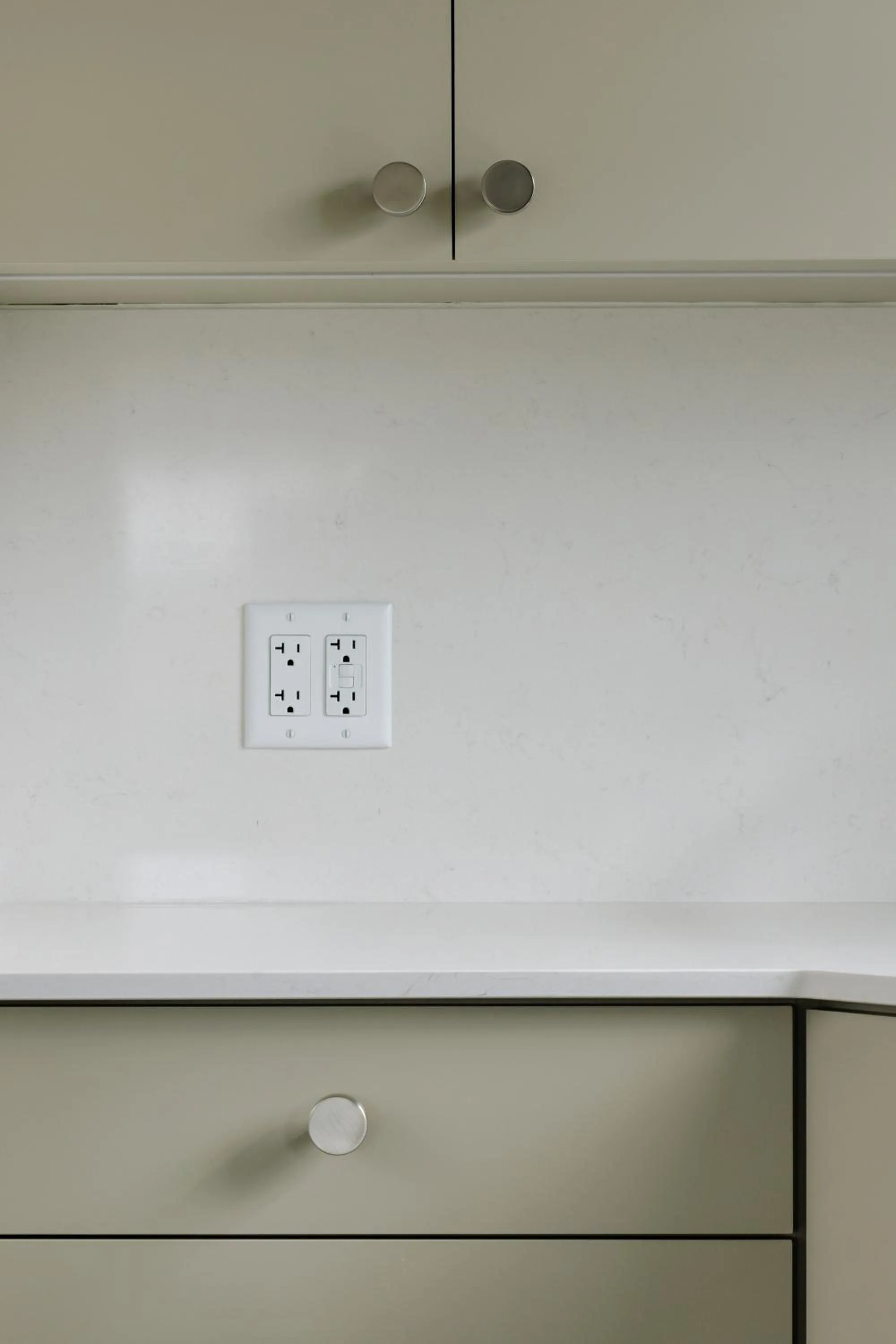 Kitchen or kitchenette in Balcomo, a Ramada by Wyndham