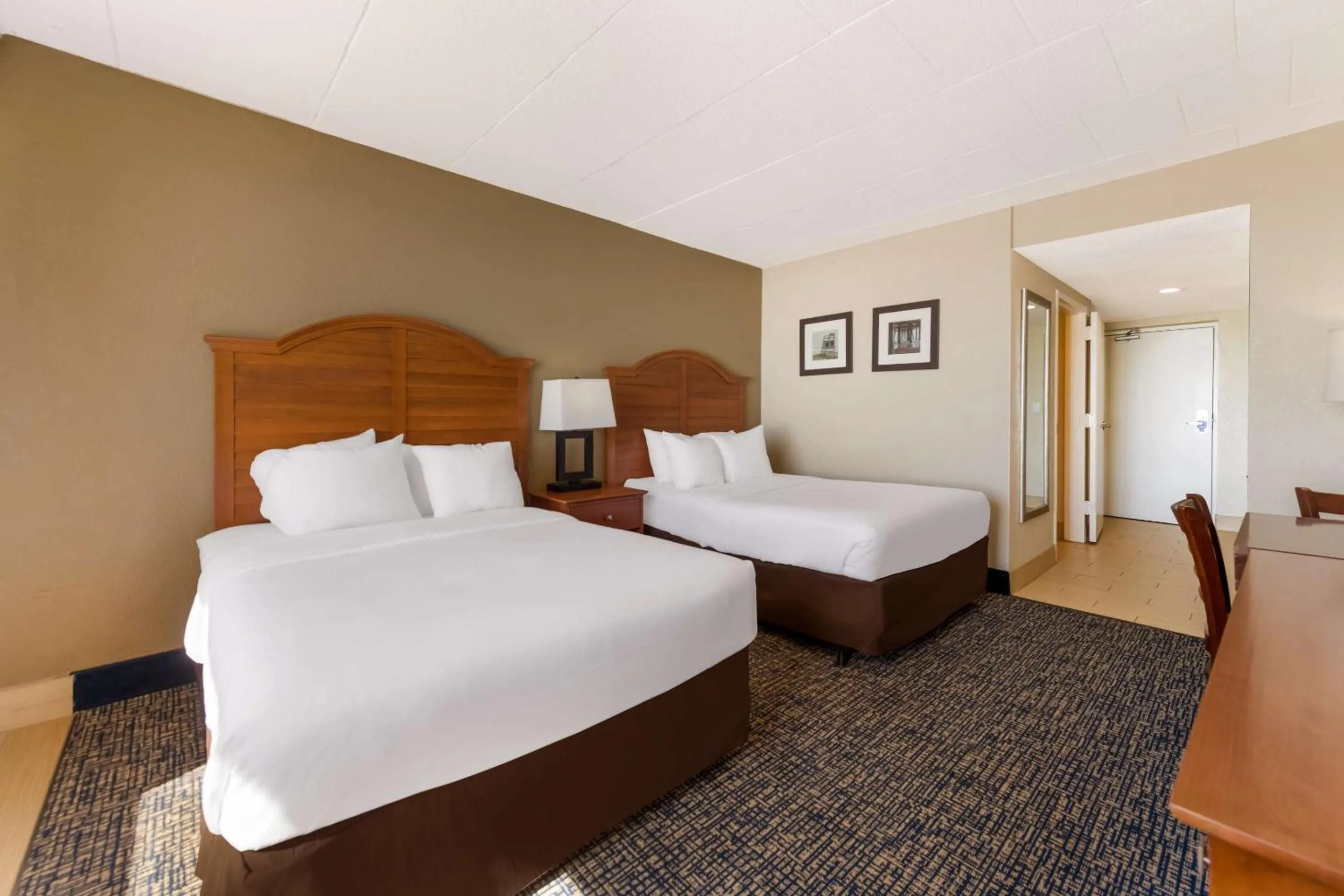 Bedroom, Bed in Comfort Inn South Oceanfront