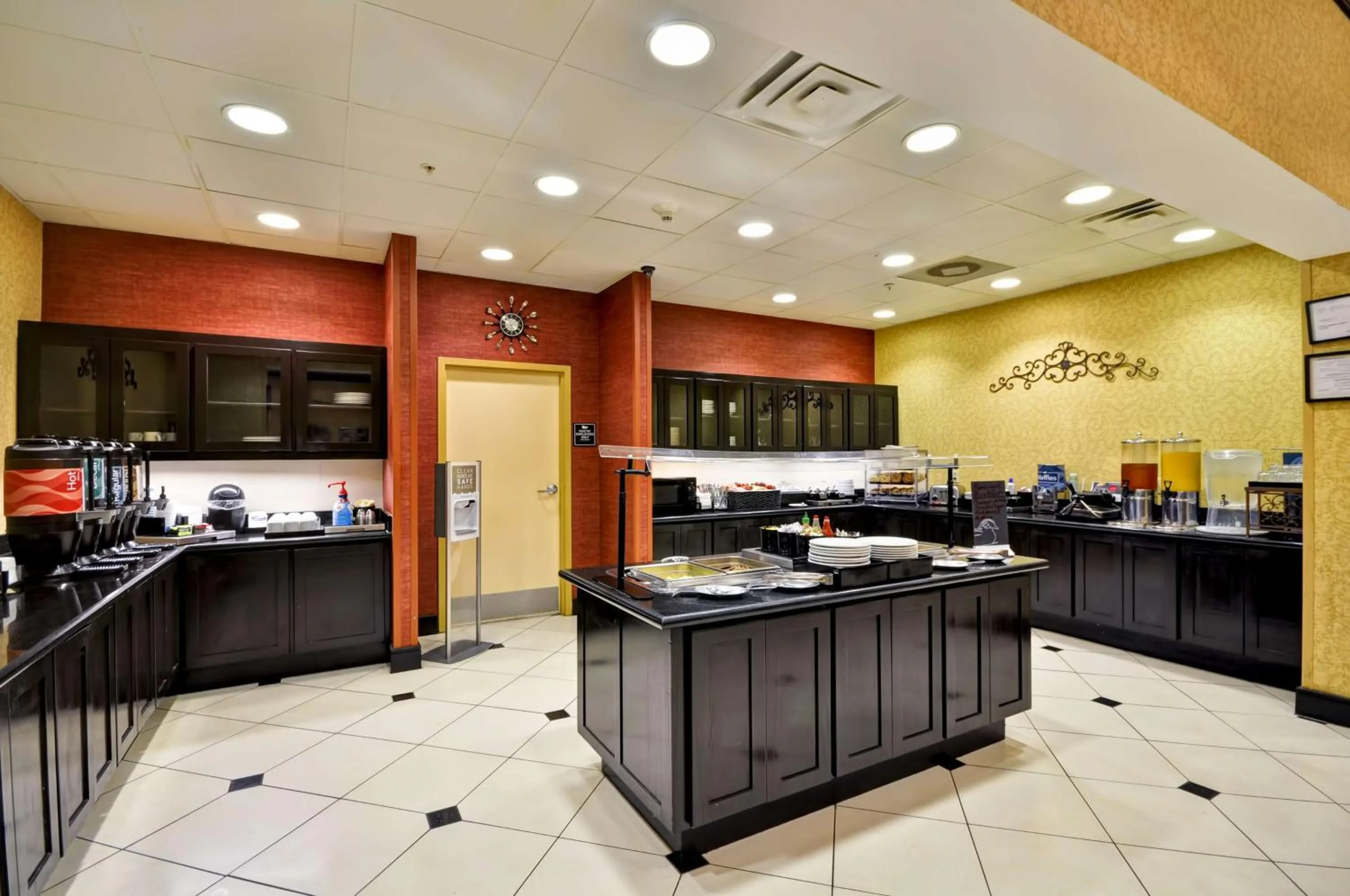 Restaurant/places to eat in Homewood Suites by Hilton Tulsa-South