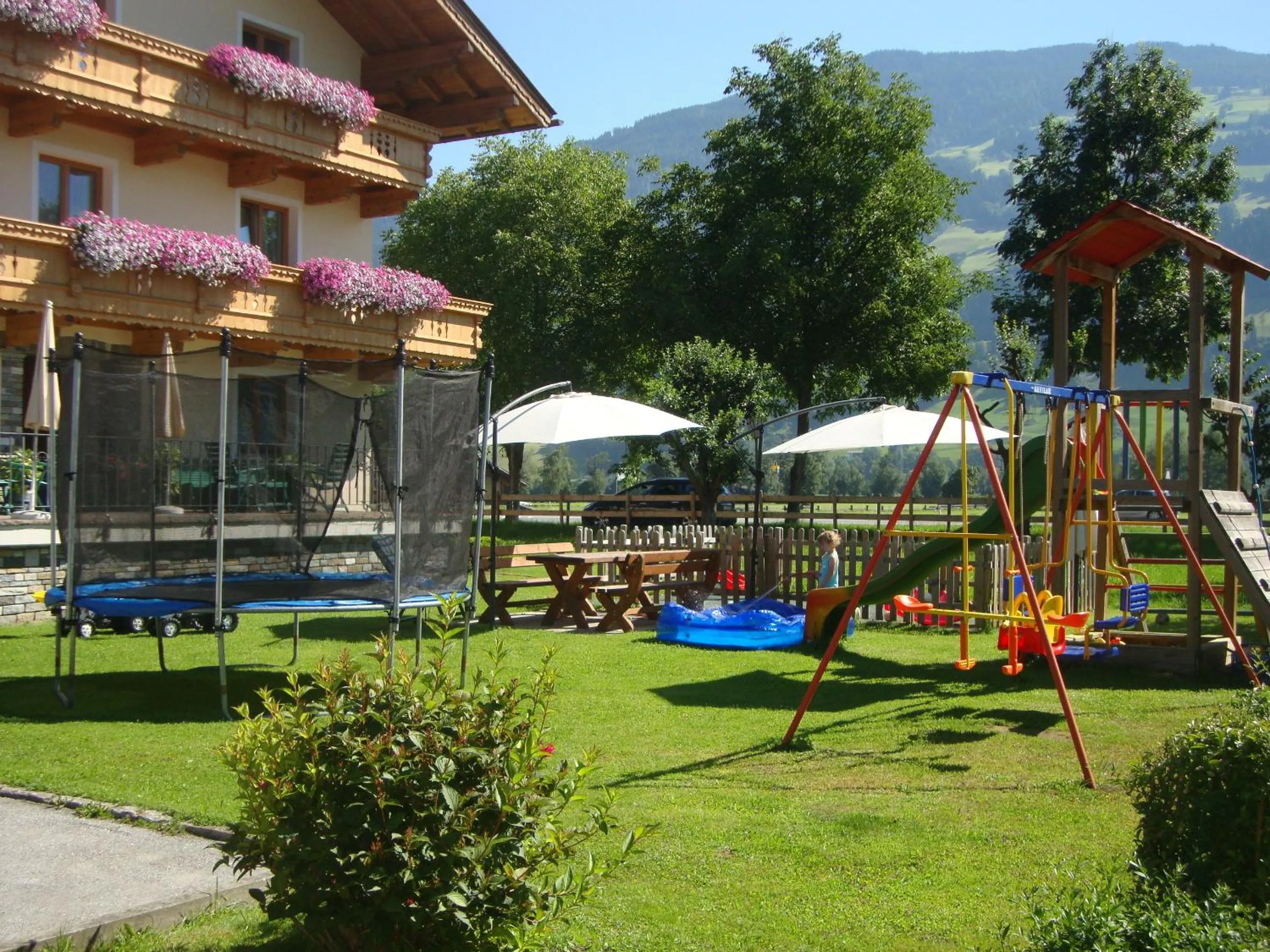 Day in Gästehaus Schwoagerhof