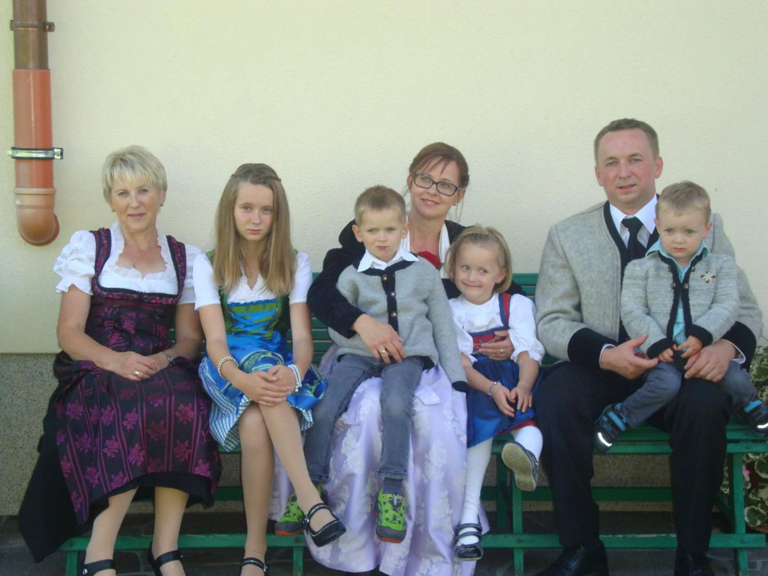 young children in Gästehaus Schwoagerhof