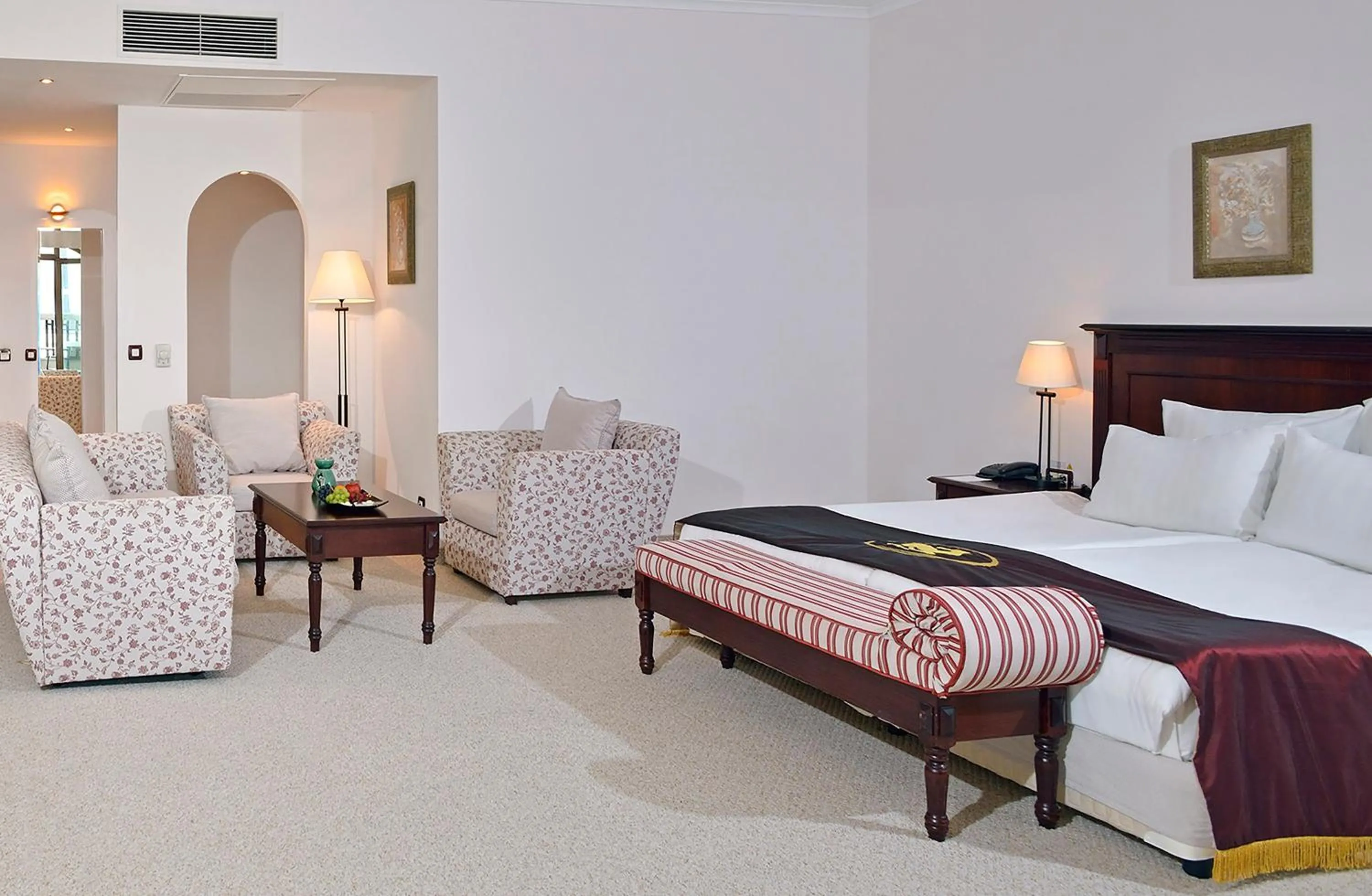 Bed in Melia Grand Hermitage All Inclusive