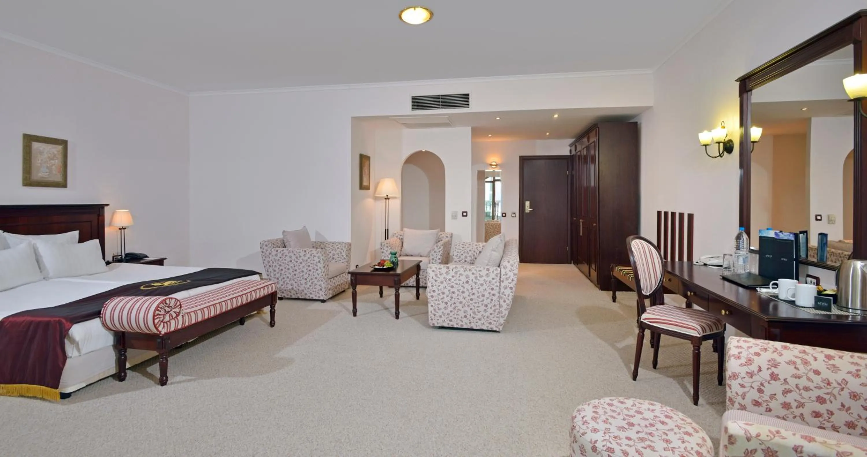 Bed in Melia Grand Hermitage All Inclusive