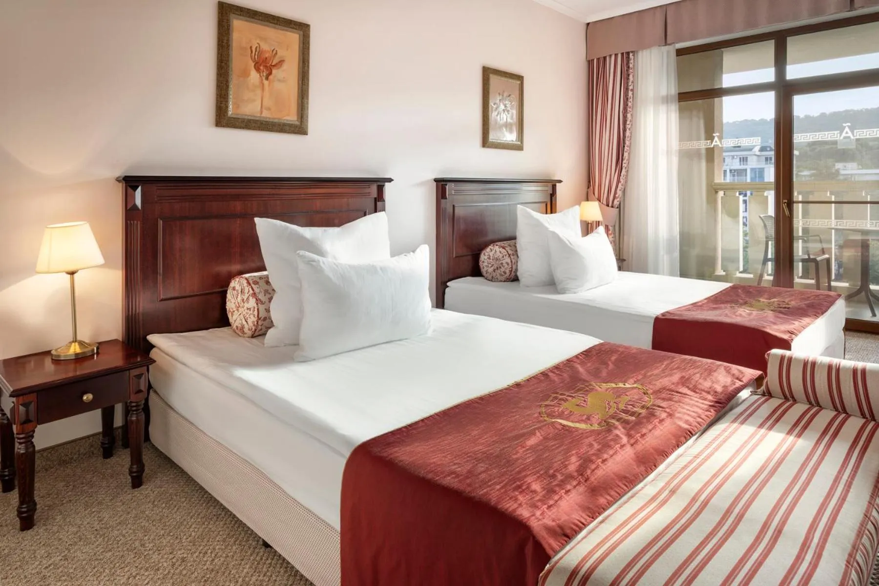 Bed in Melia Grand Hermitage All Inclusive