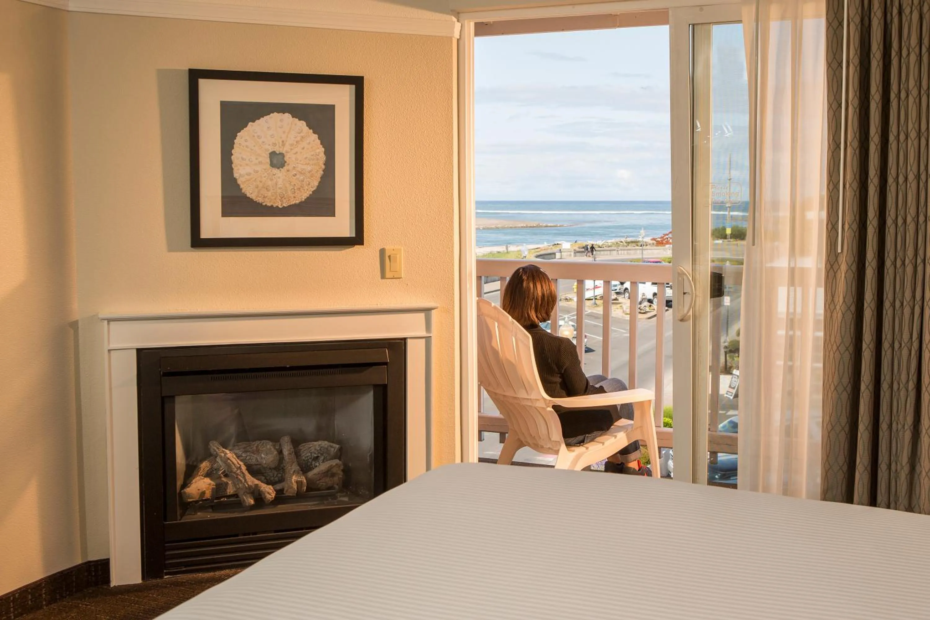 Patio in Looking Glass Inn