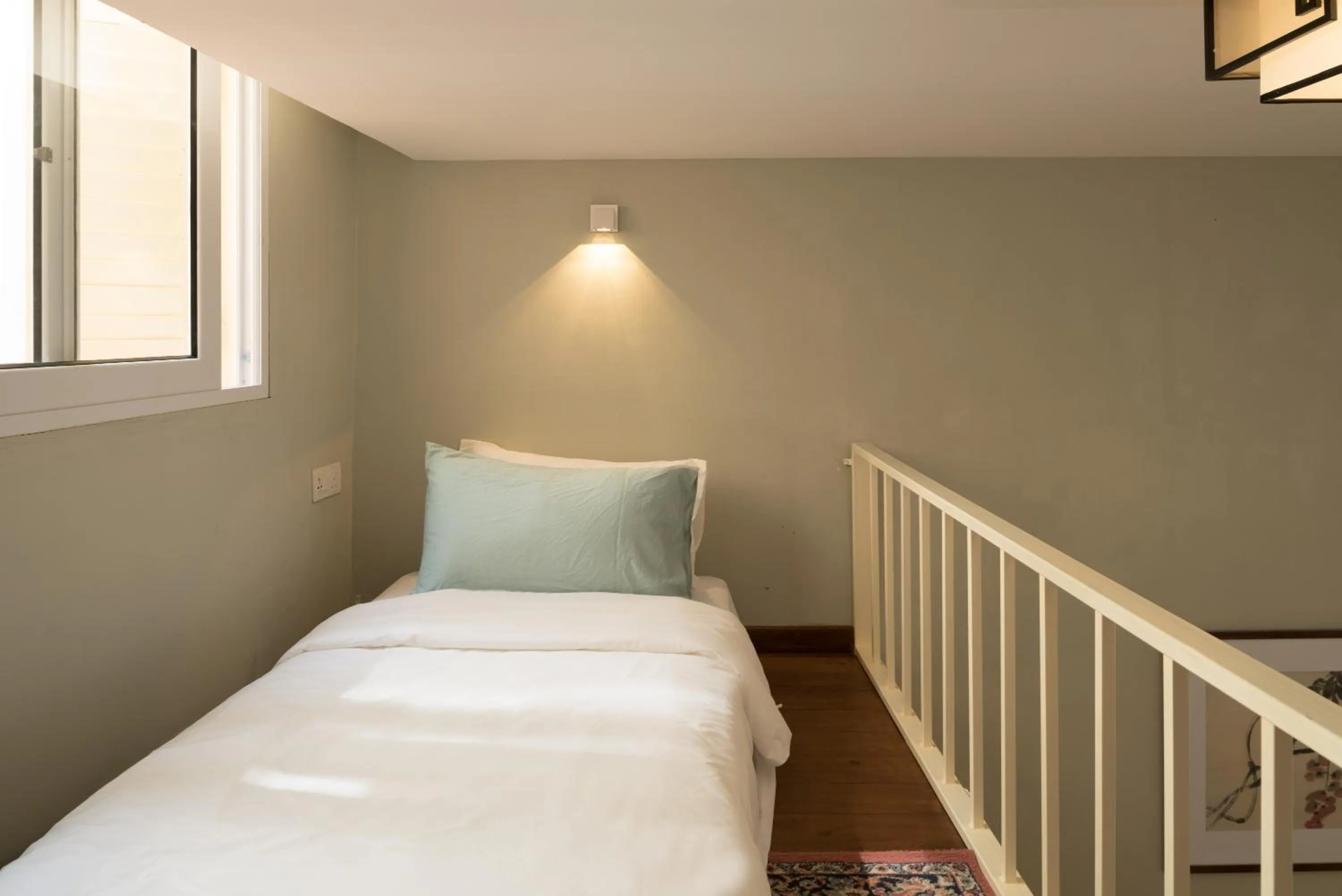 Bed in Carnarvon House