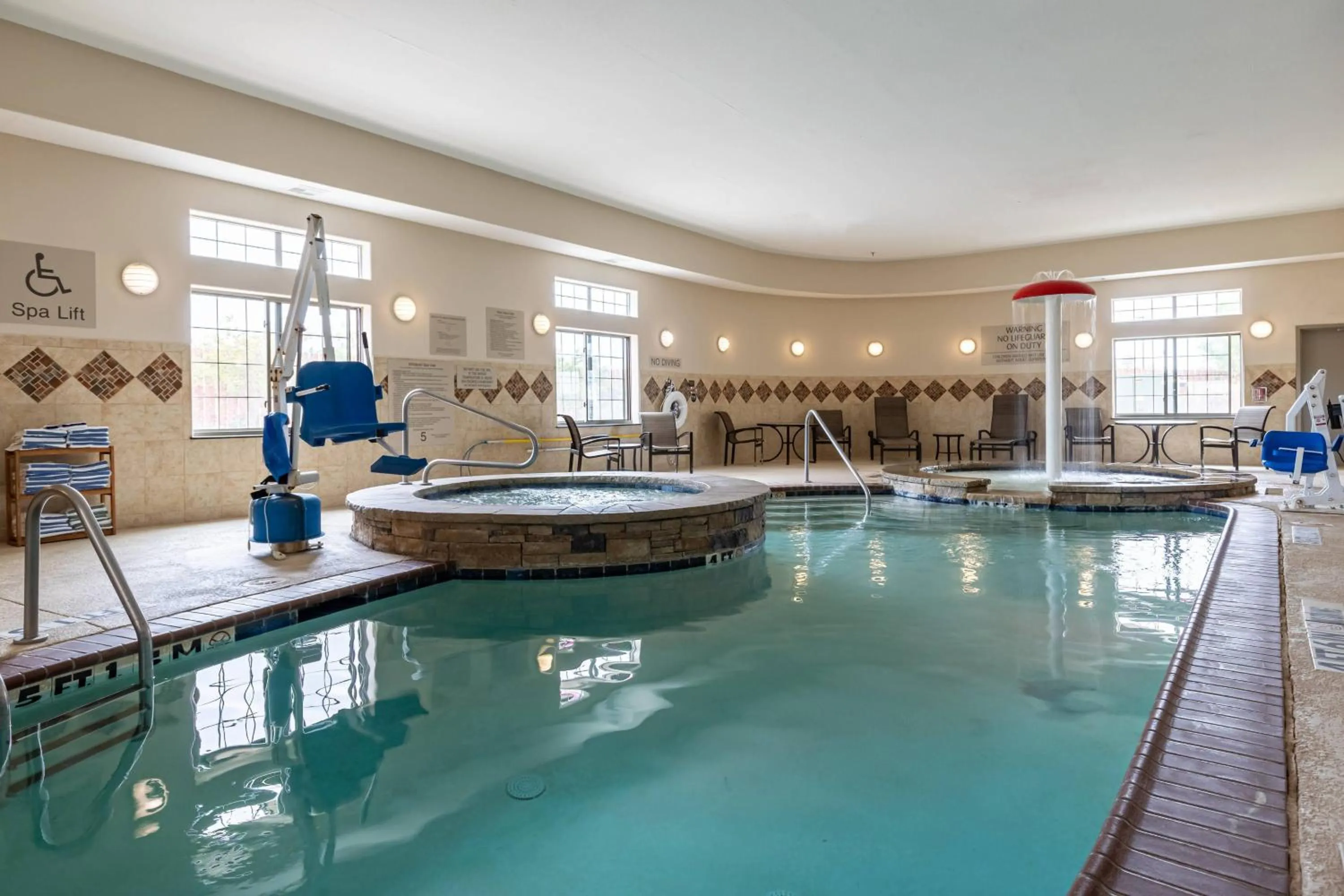 Swimming pool in SpringHill Suites by Marriott Waco Woodway