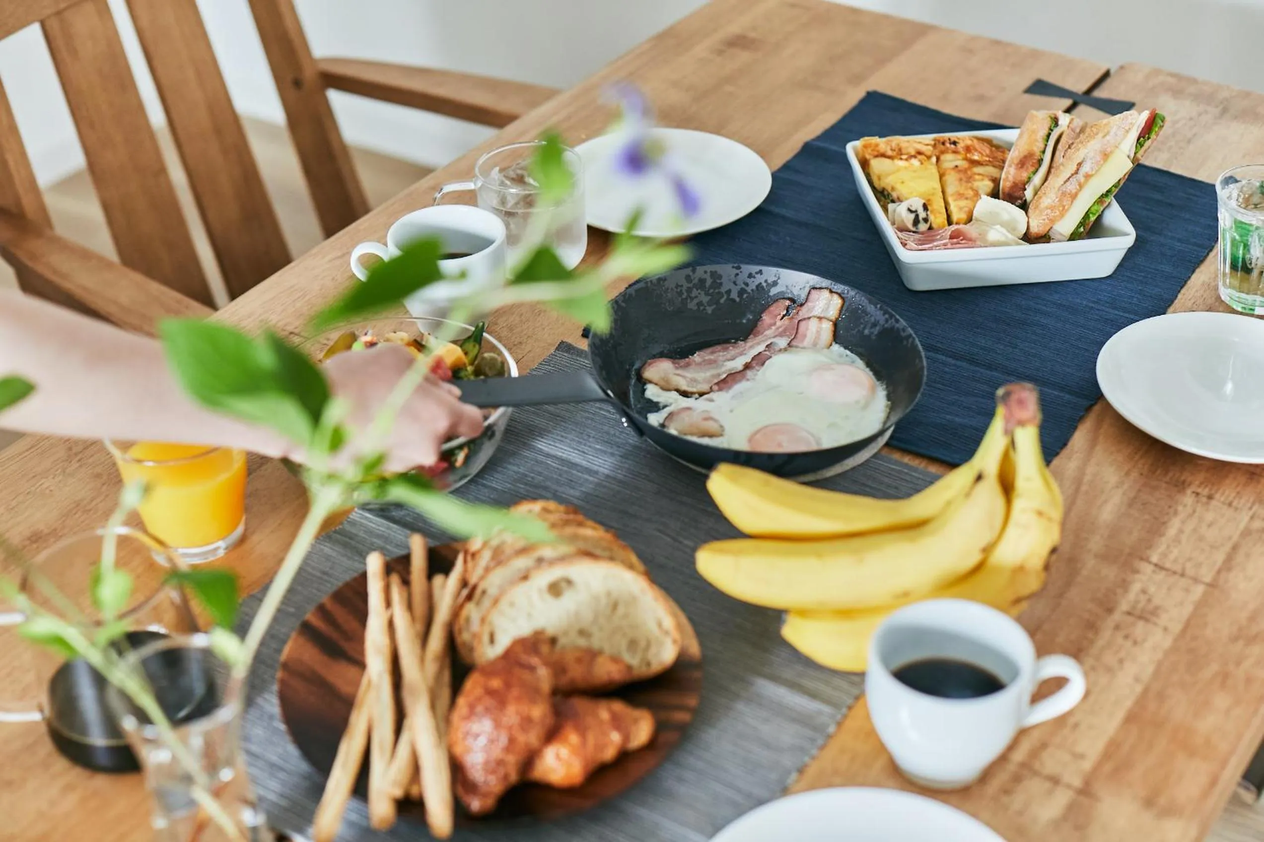 Living room in PINN-S4E5