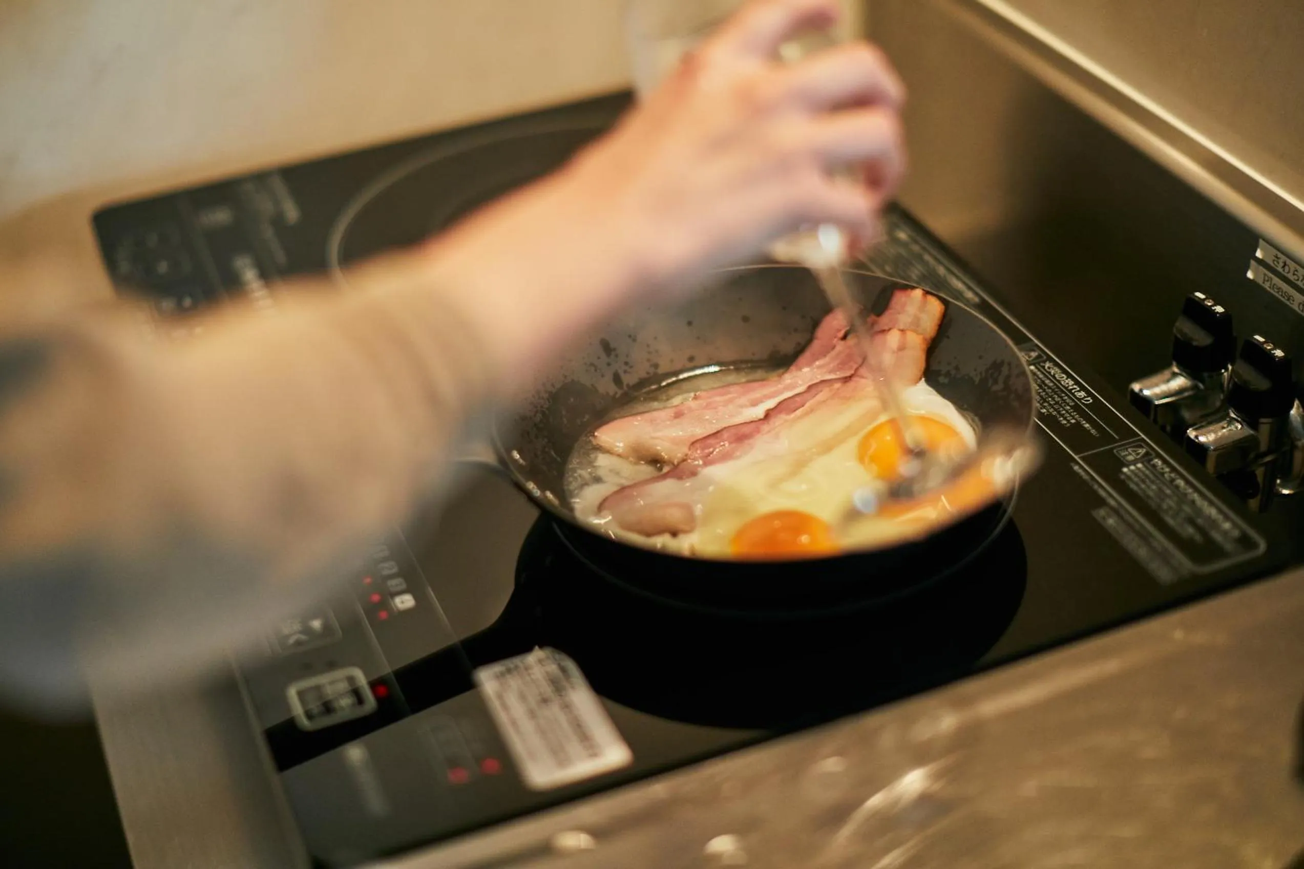 kitchen in PINN-S4E5