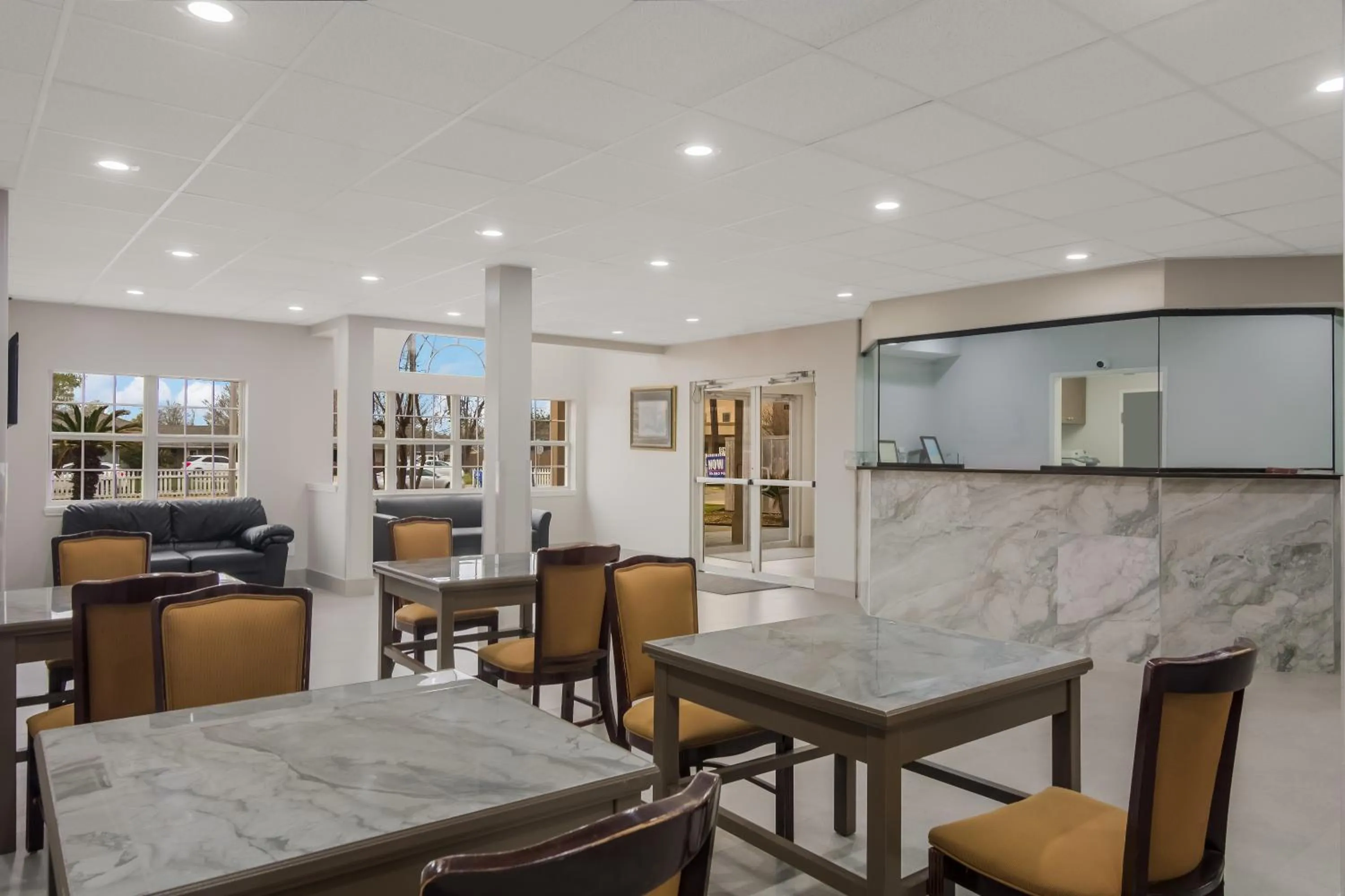 Americas Best Value Inn and Suites Lake Charles