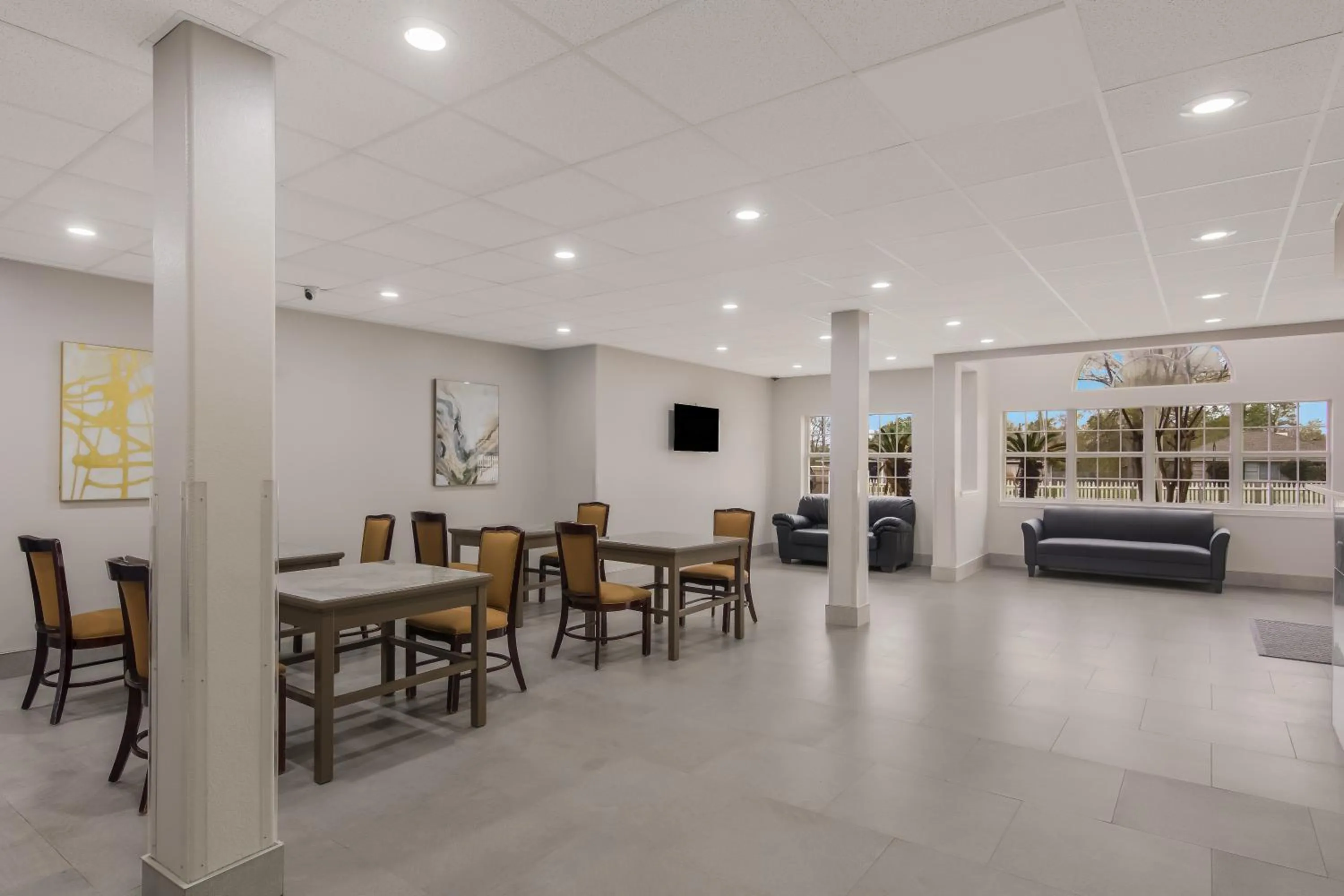 Americas Best Value Inn and Suites Lake Charles