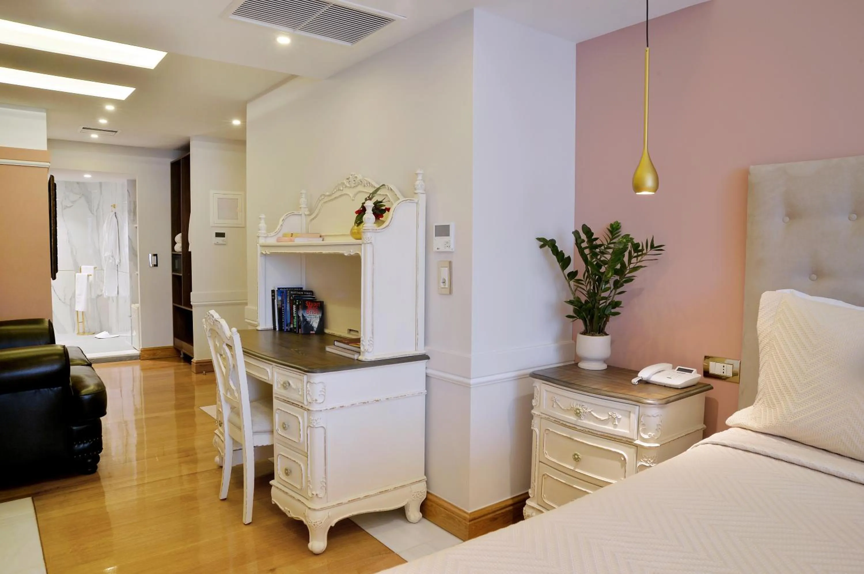 Photo of the whole room, Bed in Acropolian Spirit Boutique Hotel