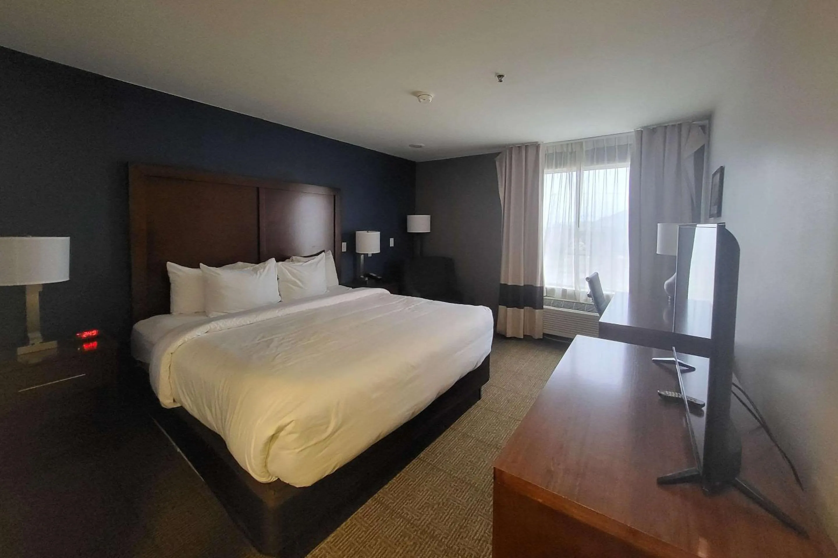 Bedroom, Bed in Comfort Inn Somerset - Lake Cumberland