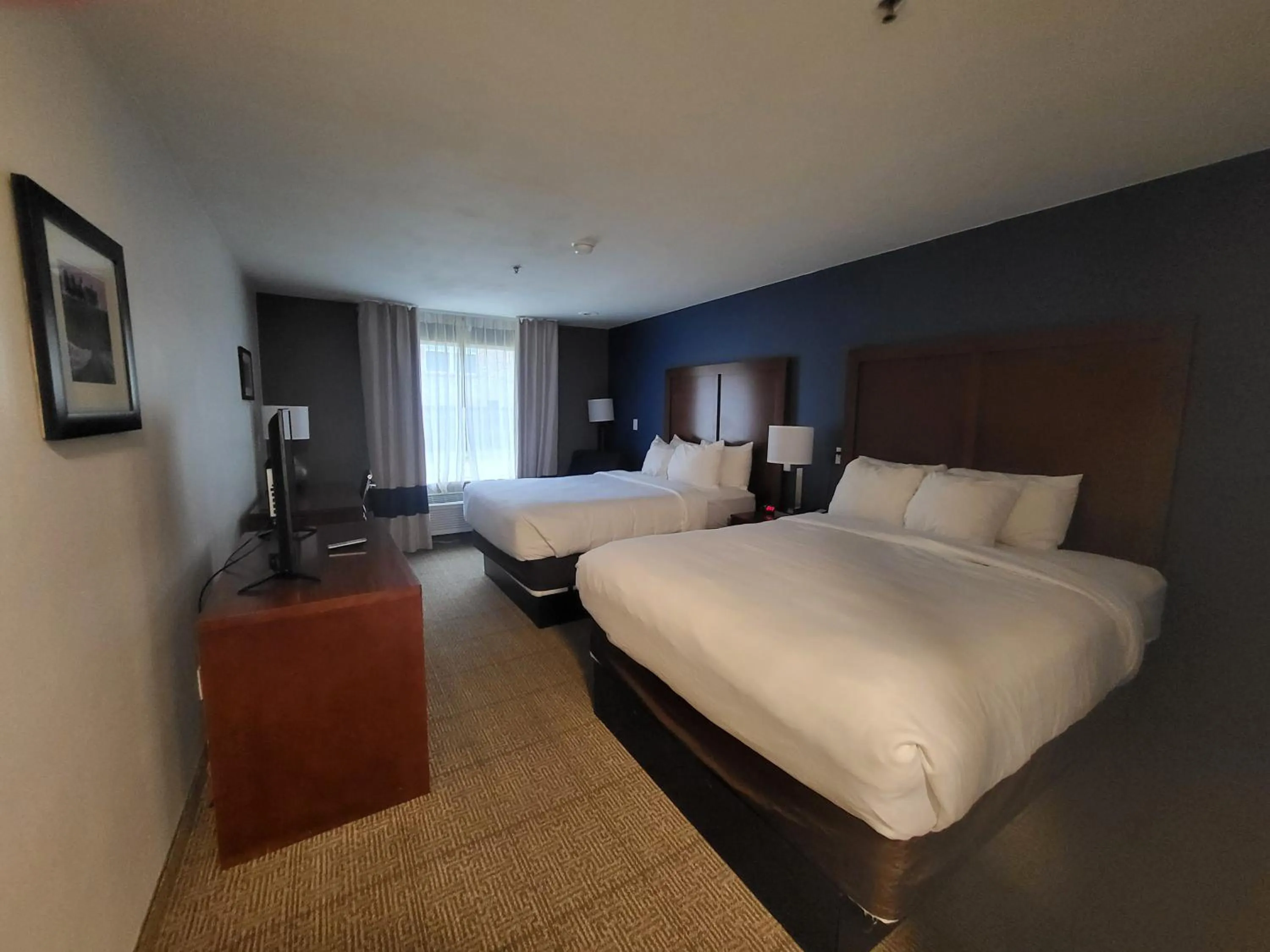 Bed in Comfort Inn Somerset - Lake Cumberland