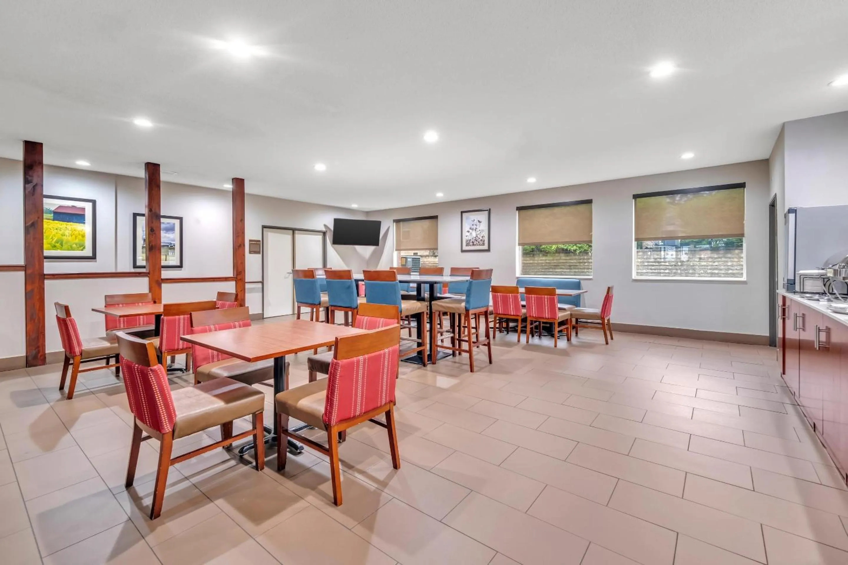 Breakfast in Comfort Inn Somerset - Lake Cumberland