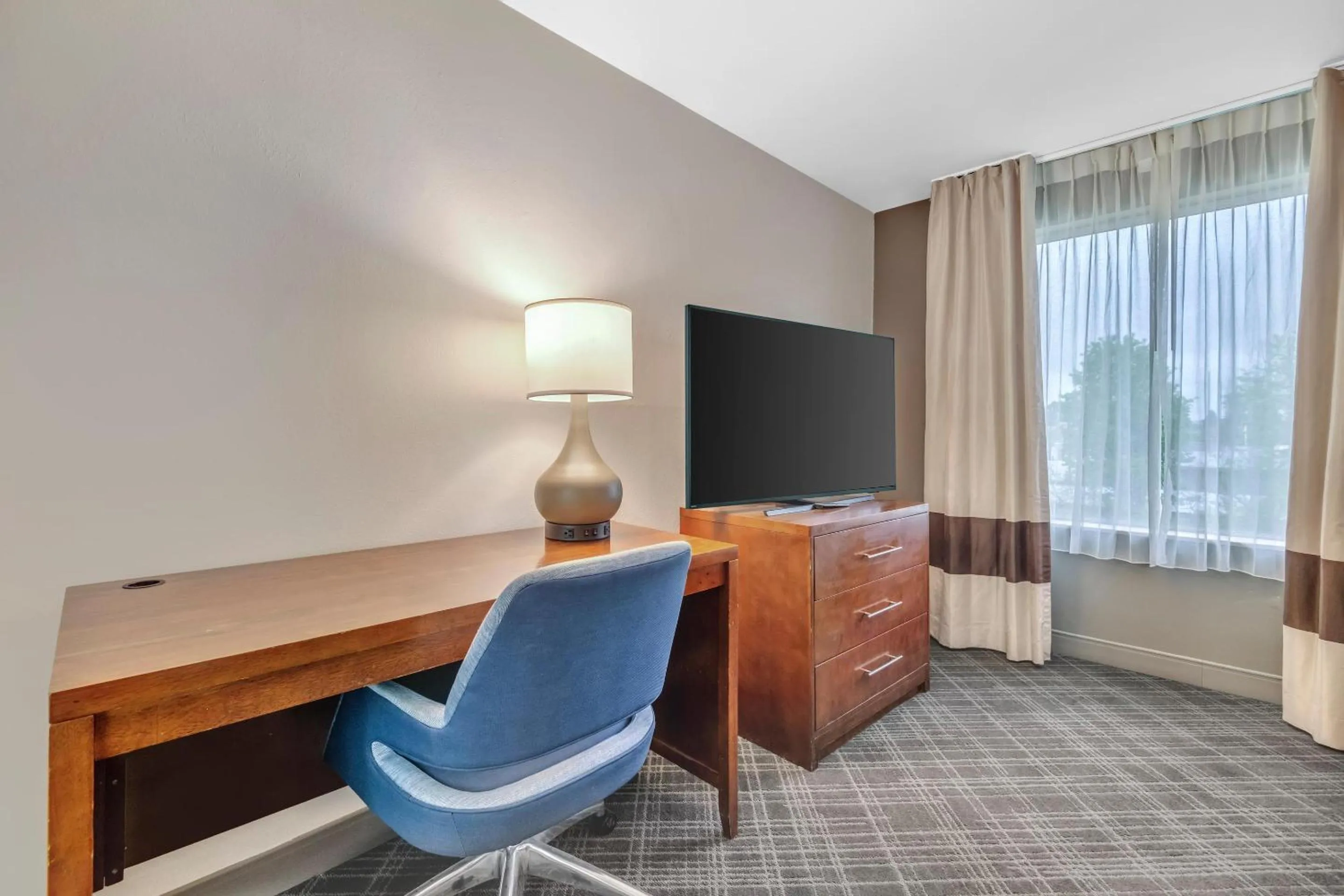 Bedroom in Comfort Inn Somerset - Lake Cumberland