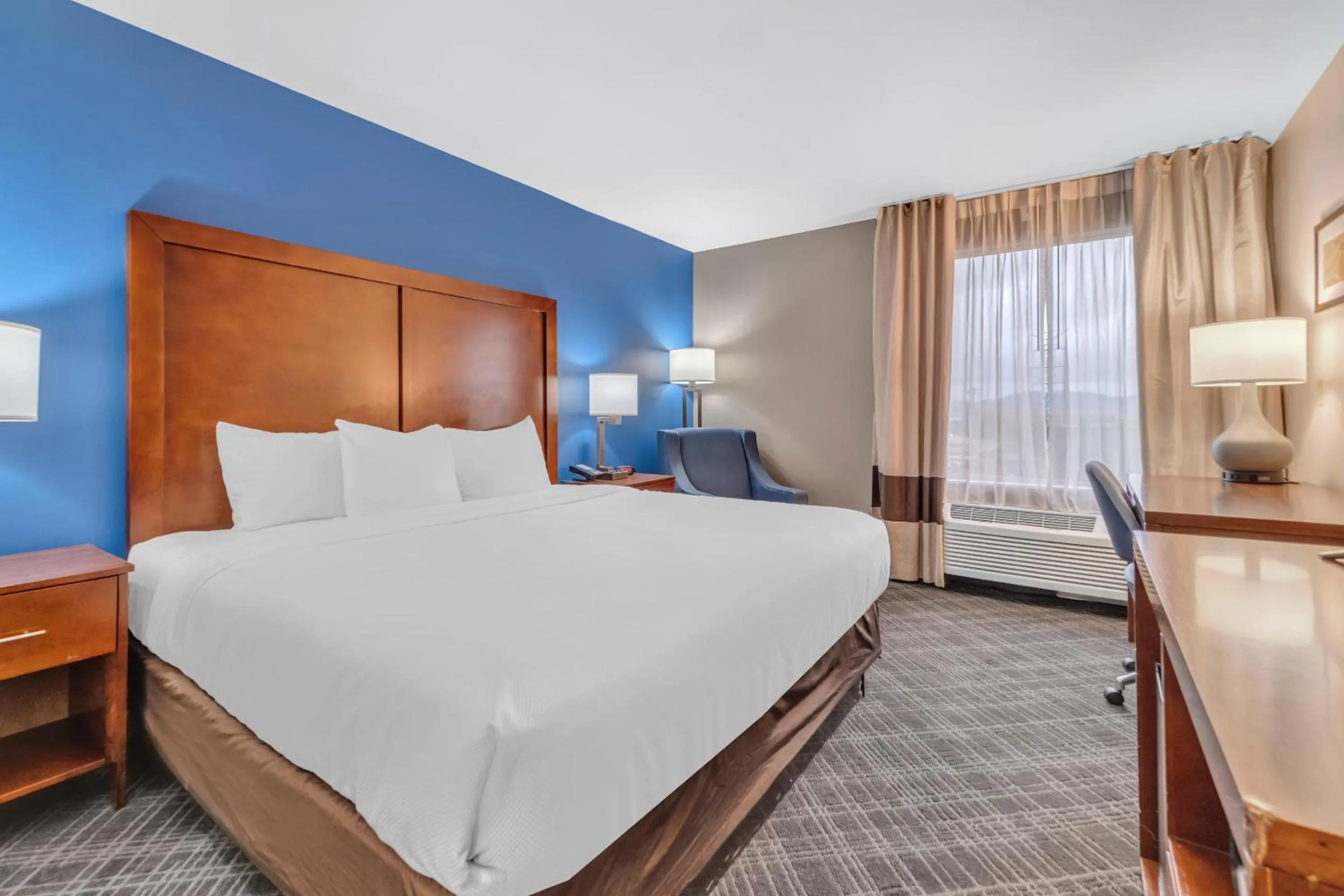 Bedroom, Bed in Comfort Inn Somerset - Lake Cumberland