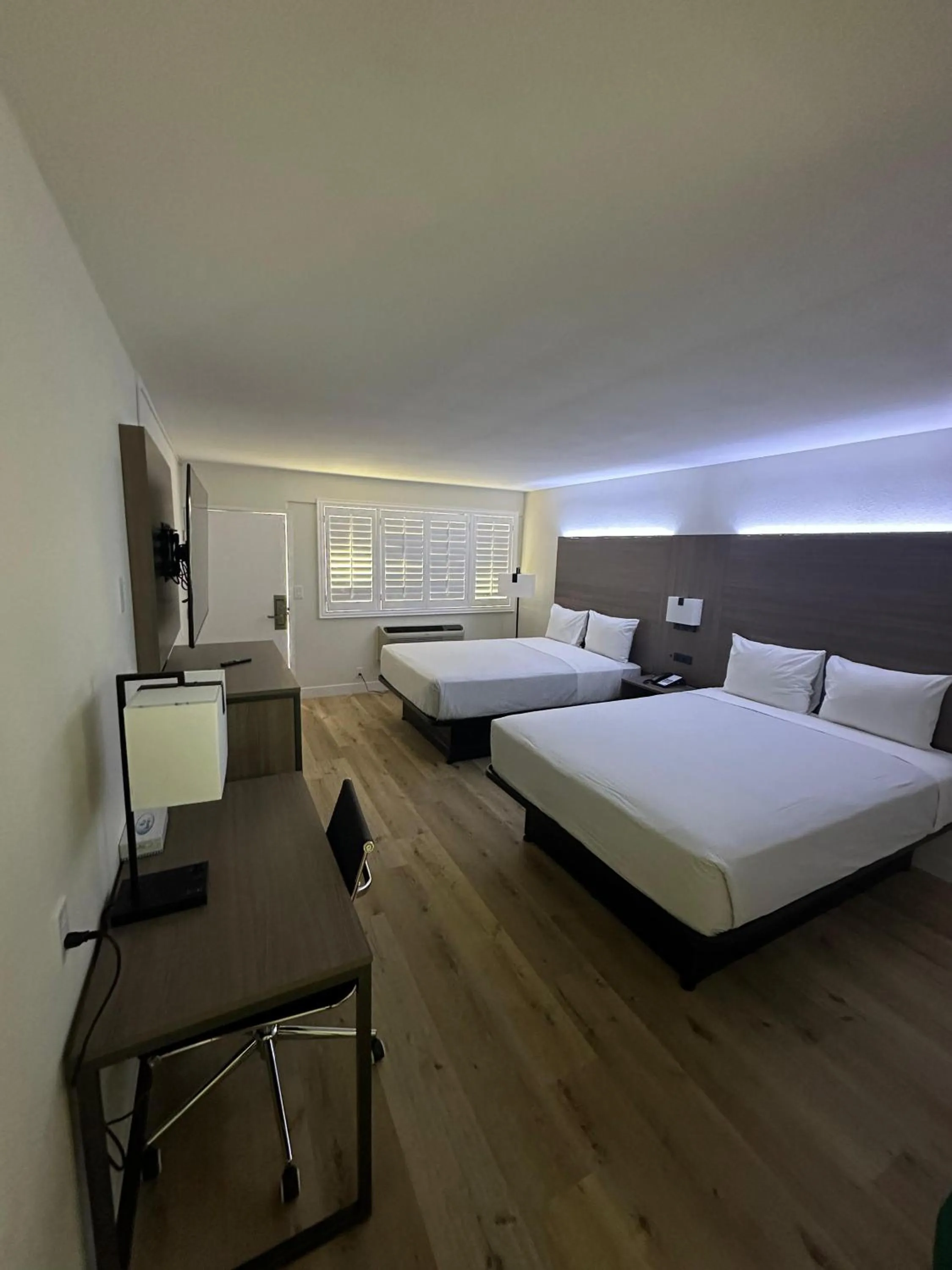 Bedroom, Bed in Travelodge by Wyndham Imperial - El Centro