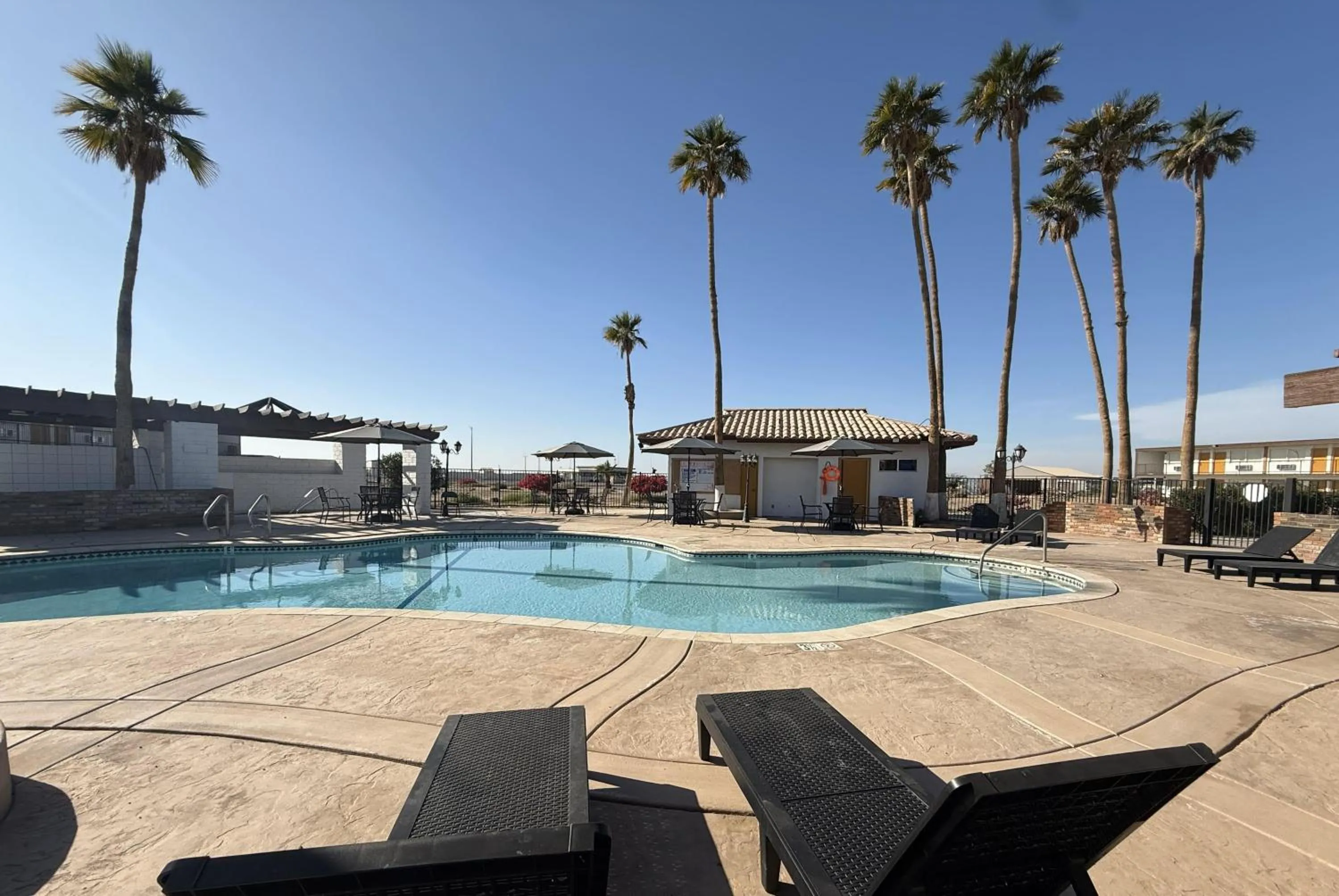 Pool view in Travelodge by Wyndham Imperial - El Centro