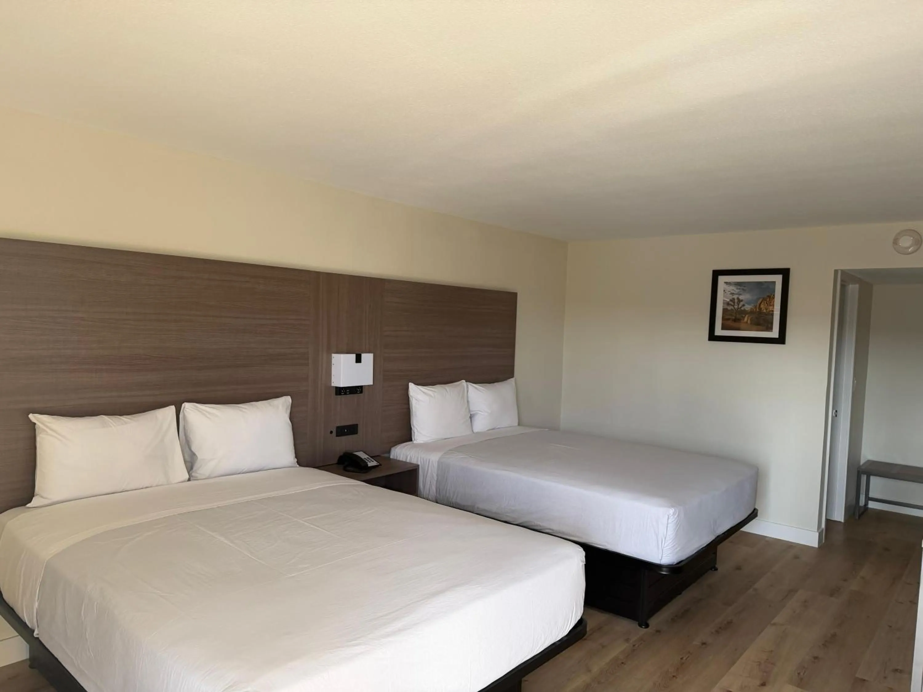 Bed in Travelodge by Wyndham Imperial - El Centro