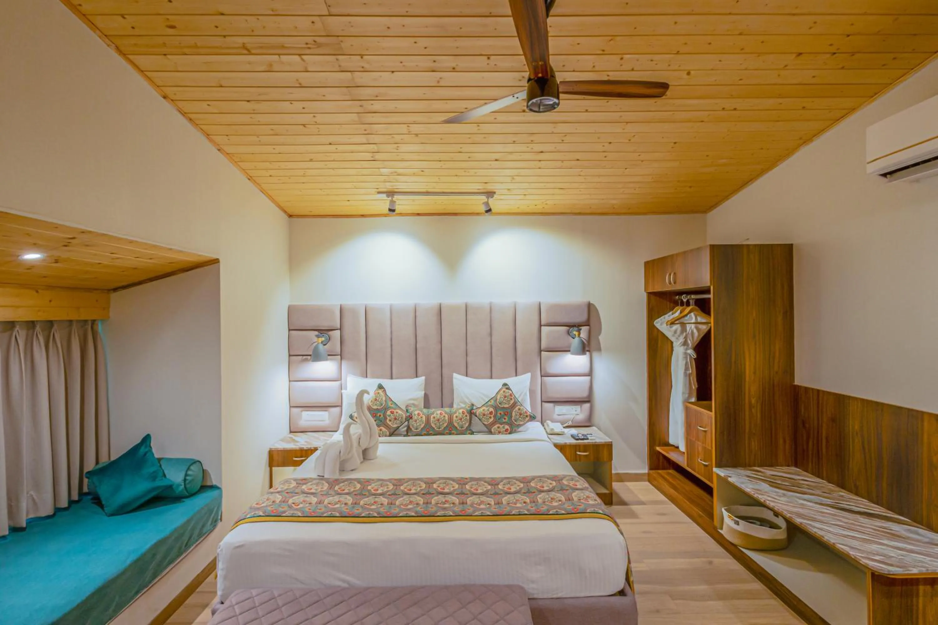 Bed in Bamboo Saa Resort & Spa - Udaipur