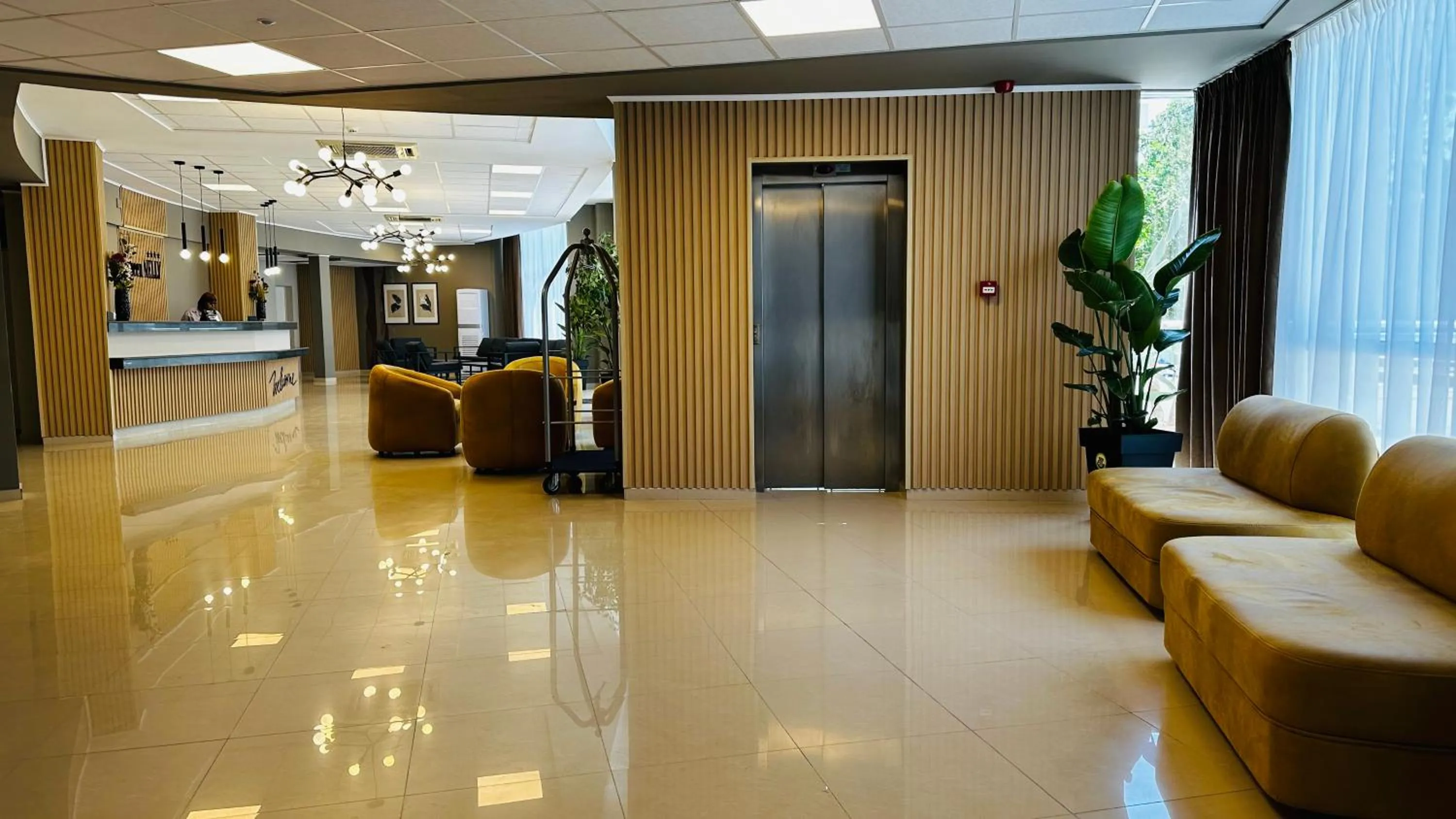 Lobby or reception in Queen Nelly