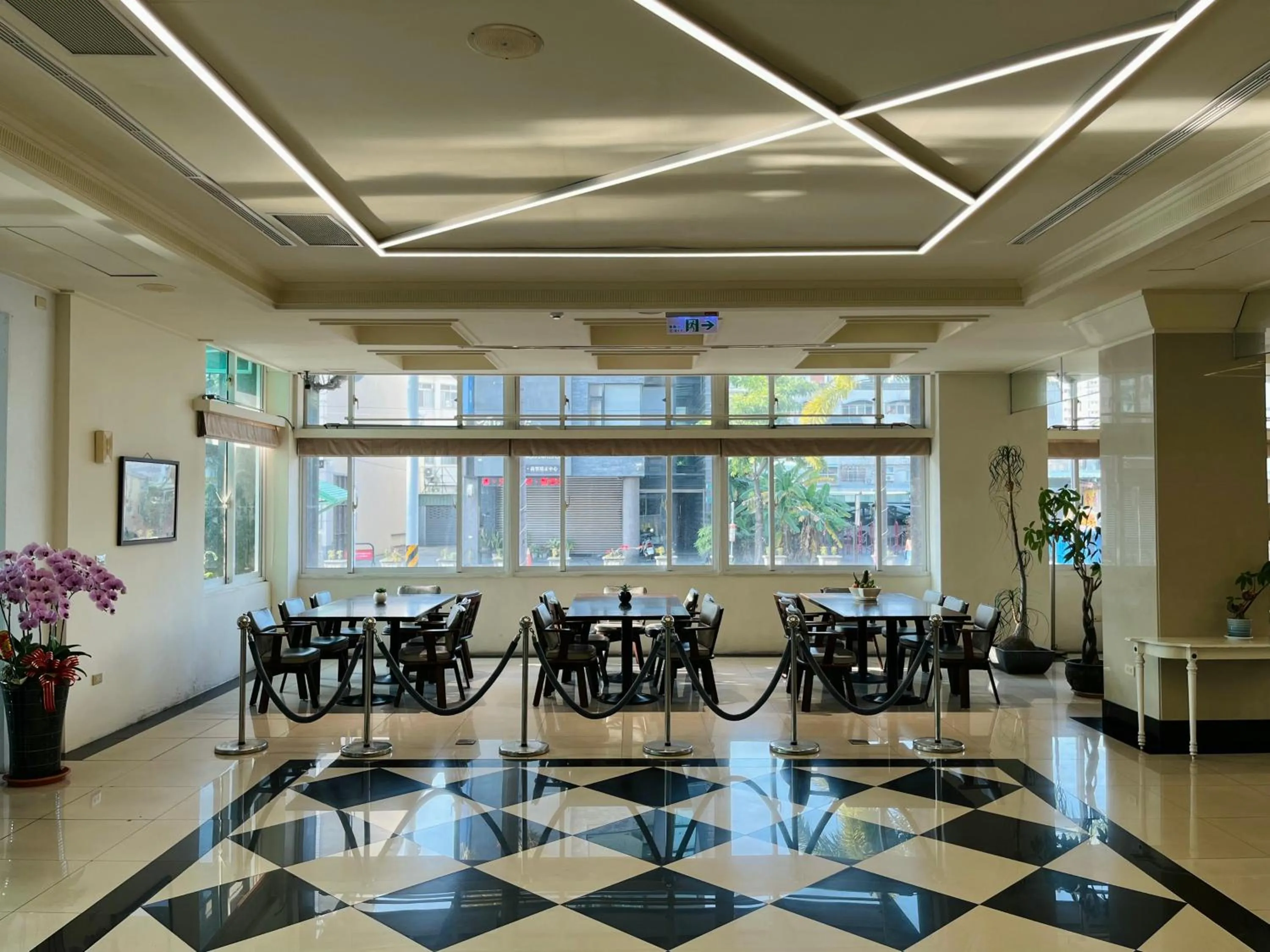 Lobby or reception in Sendale Tainan Science Park Hotel