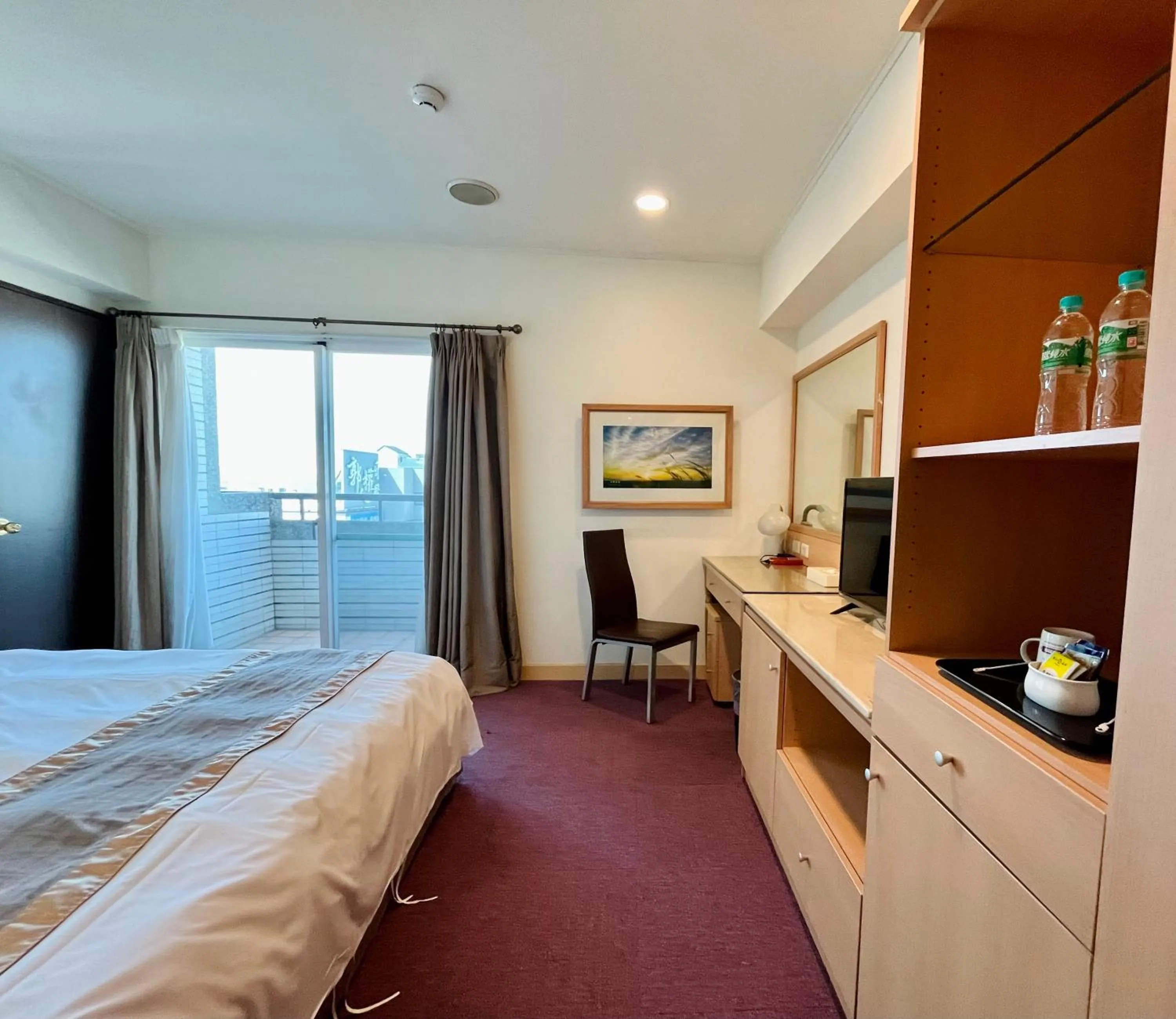 Photo of the whole room, Bed in Sendale Tainan Science Park Hotel