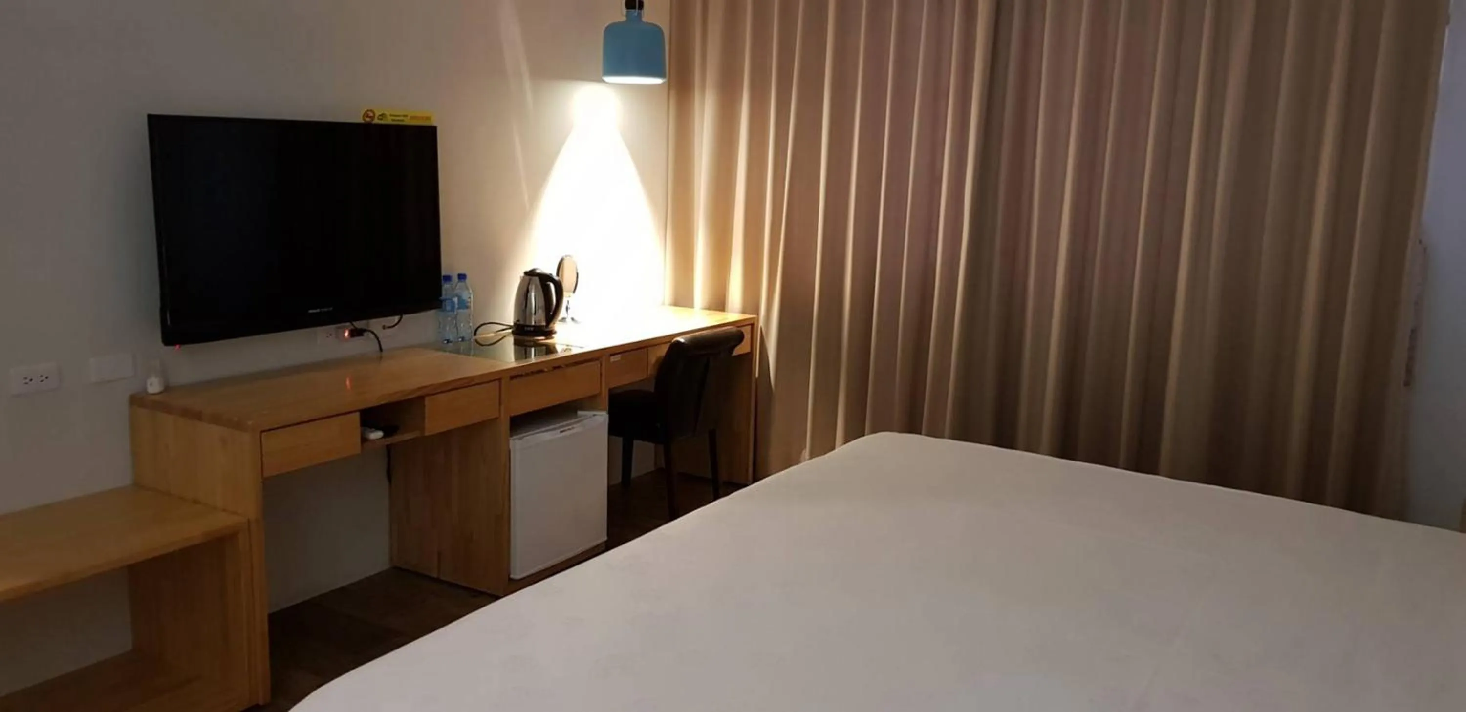 Bed in Free wind B&B