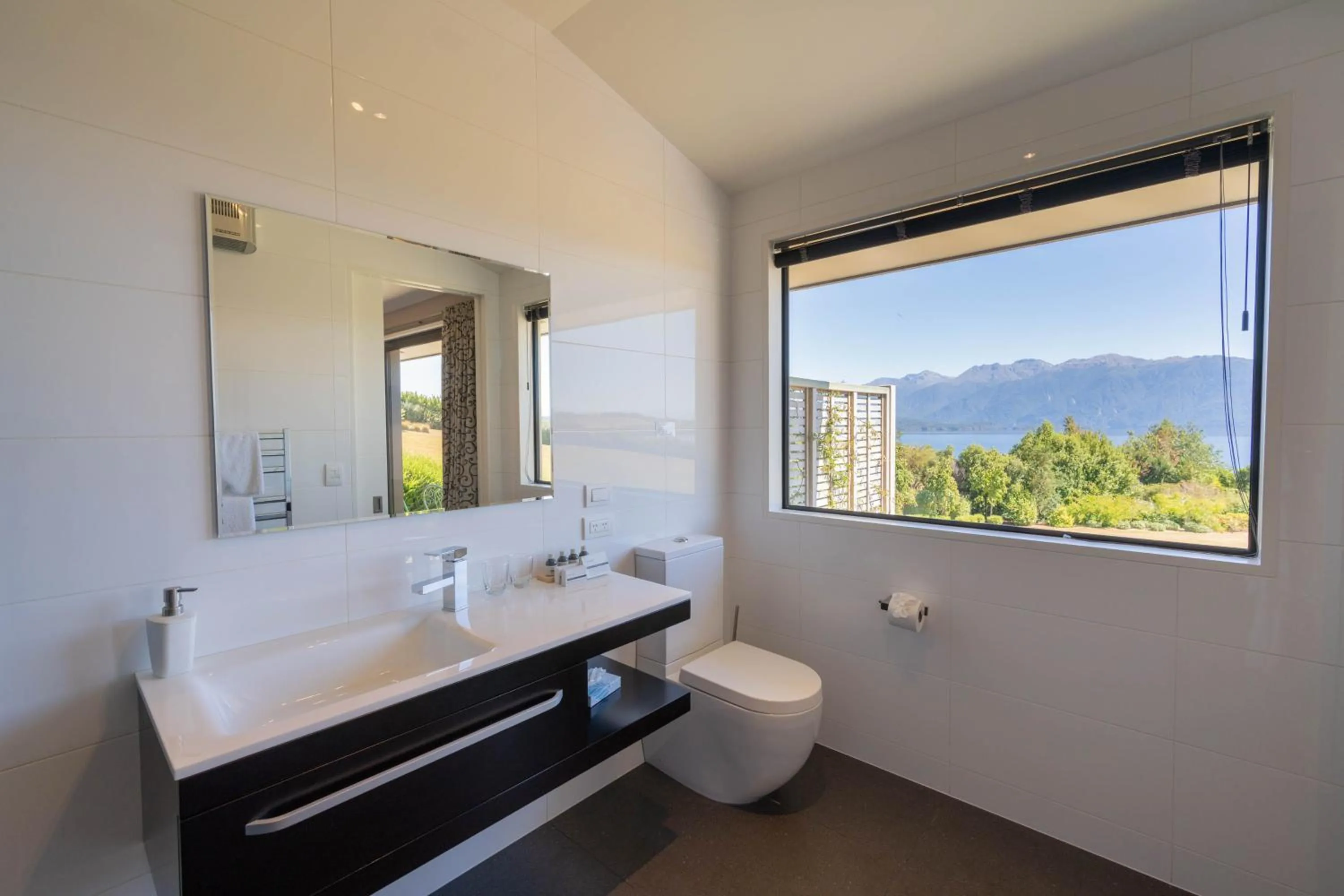 Bathroom in High Leys Lodge