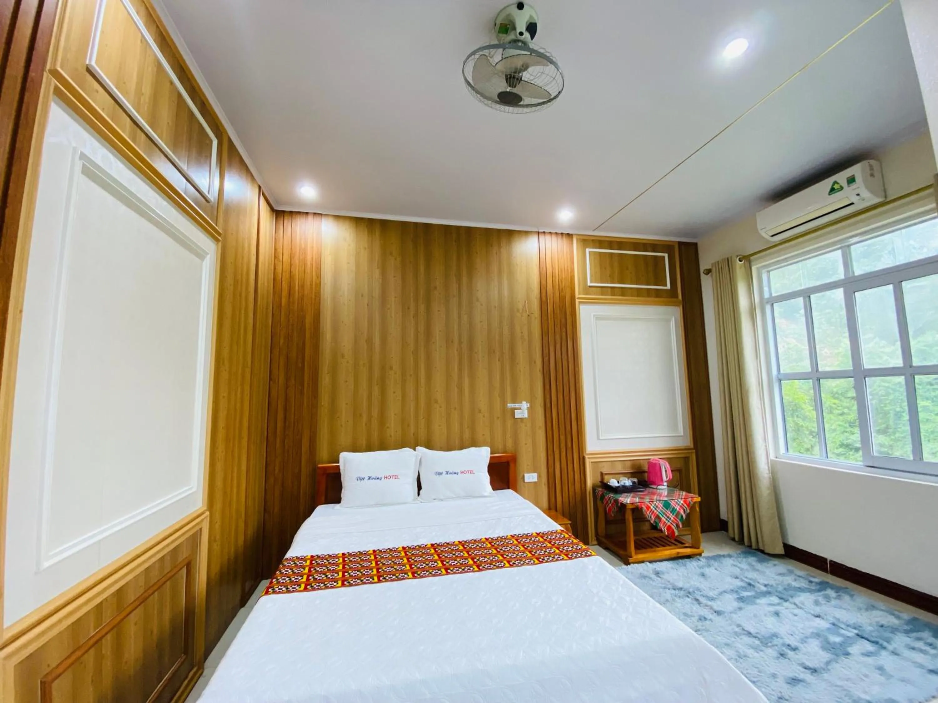 Bedroom in Viet Hoang Hotel Bao Lac