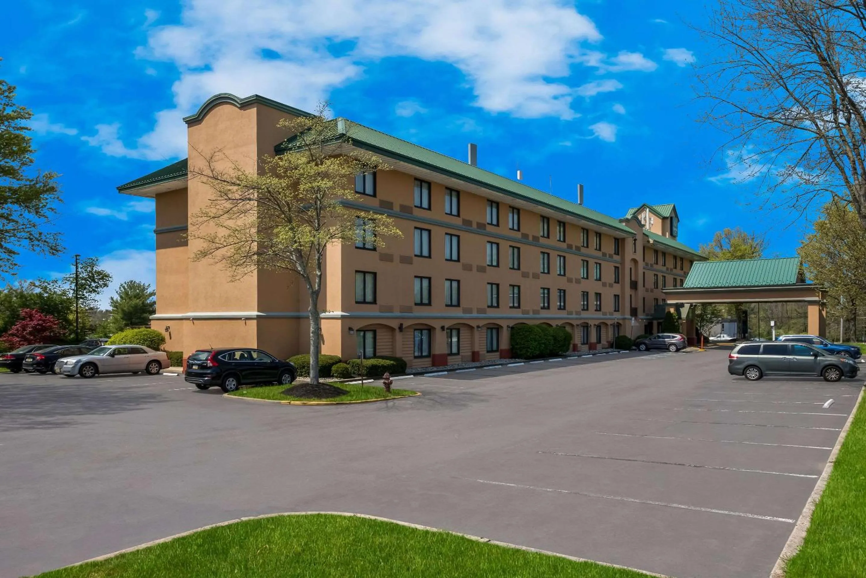 Property building in Quality Inn Near Princeton