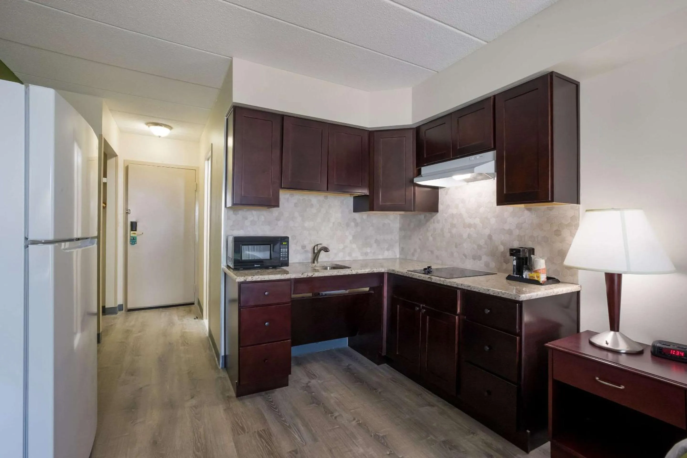 Bedroom in Quality Inn Near Princeton