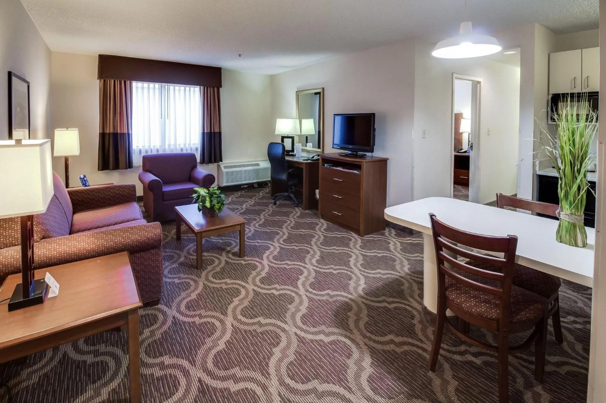 Ashmore Inn and Suites Lubbock