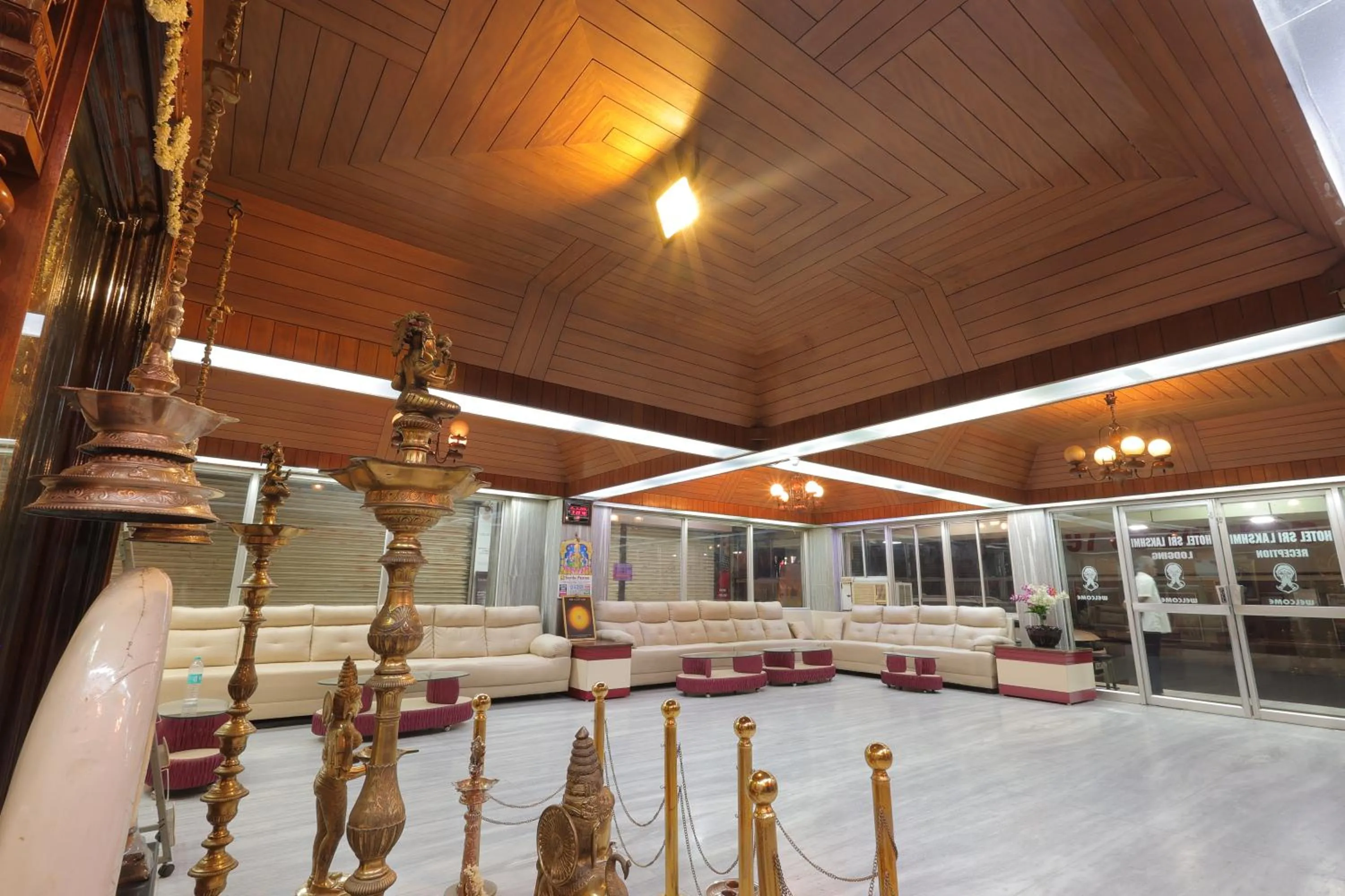 Lobby or reception in Hotel Srilakshmi
