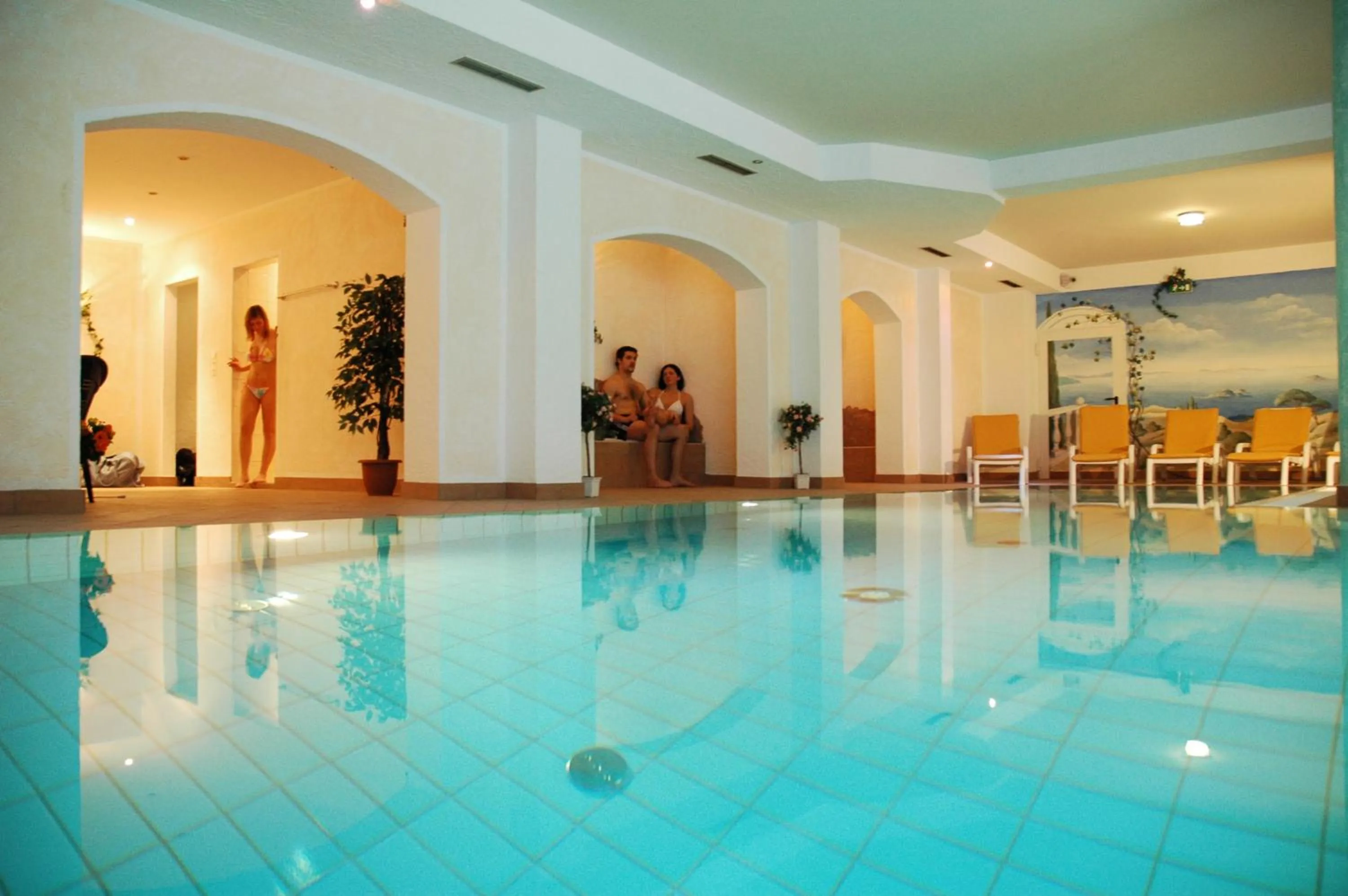 Swimming pool in Hotel Eder
