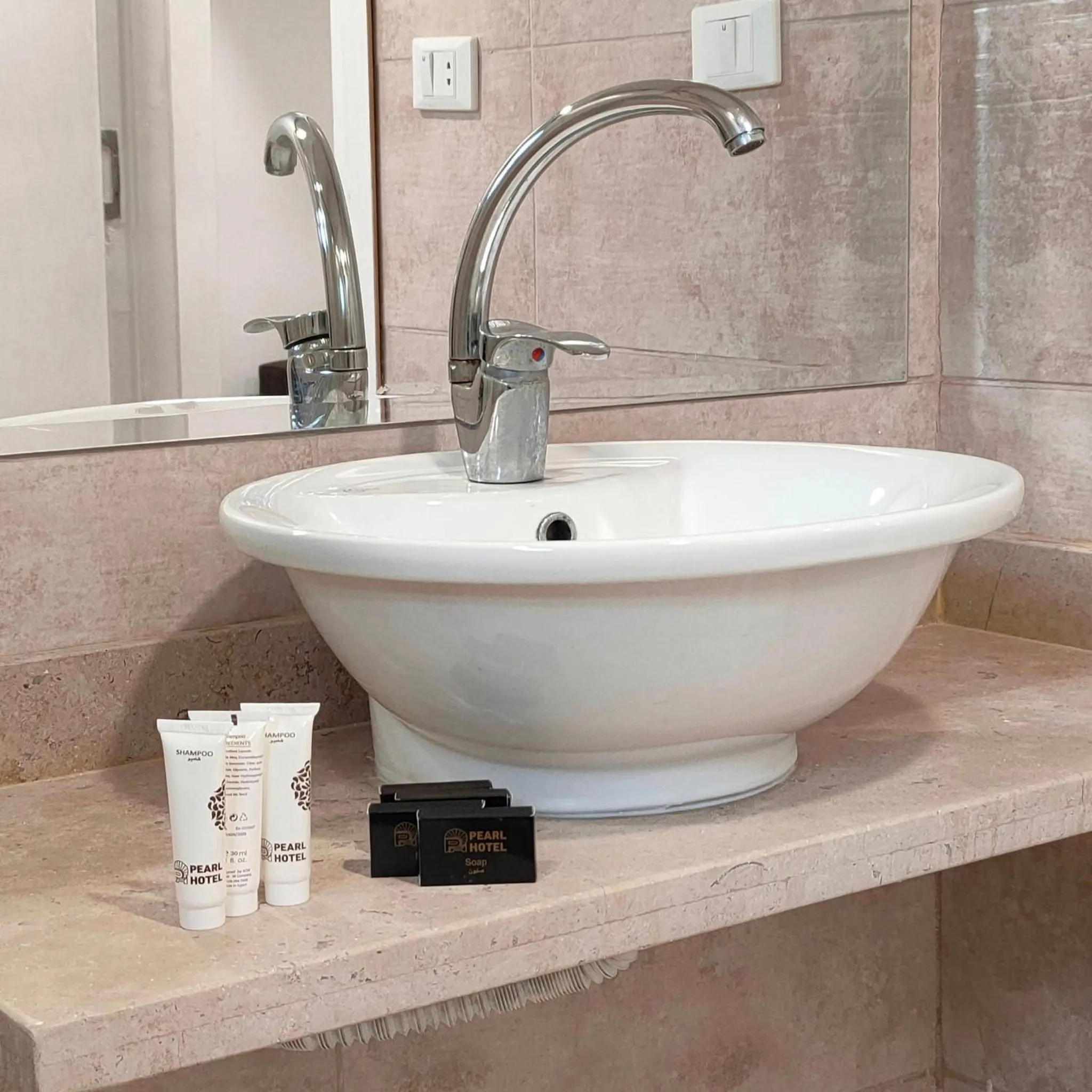 Toilet in Pearl Hotel, Maadi