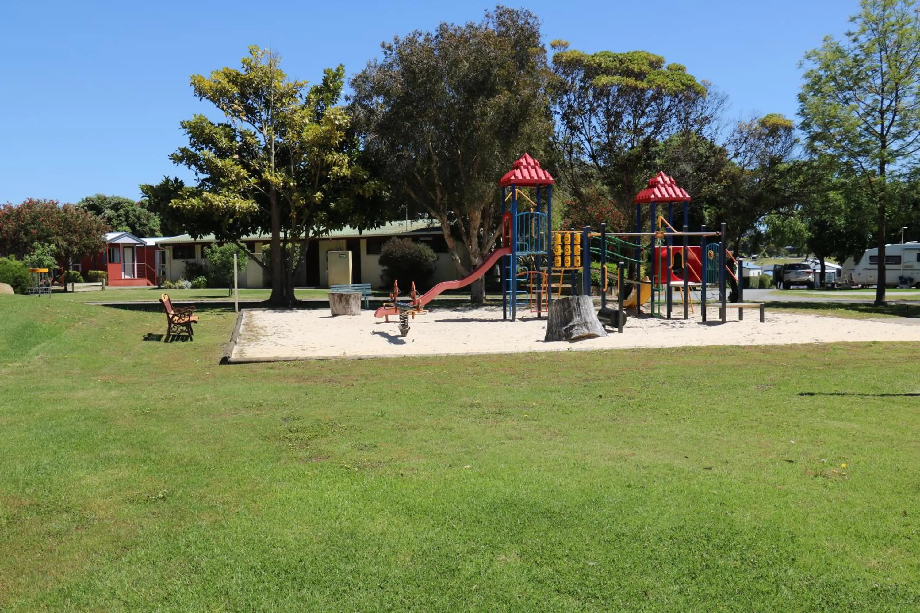 Property building in Albany Holiday Park