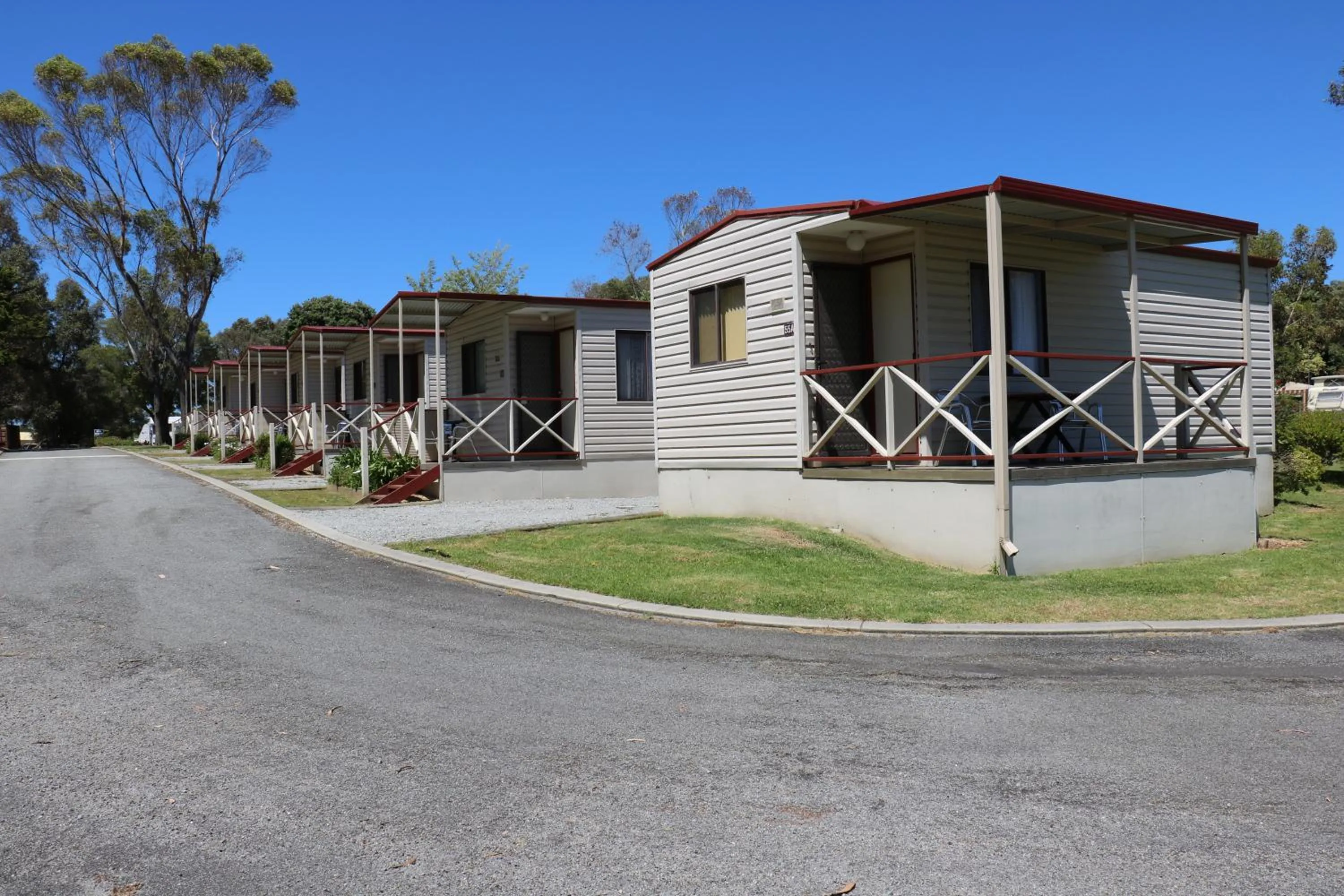 Property building in Albany Holiday Park